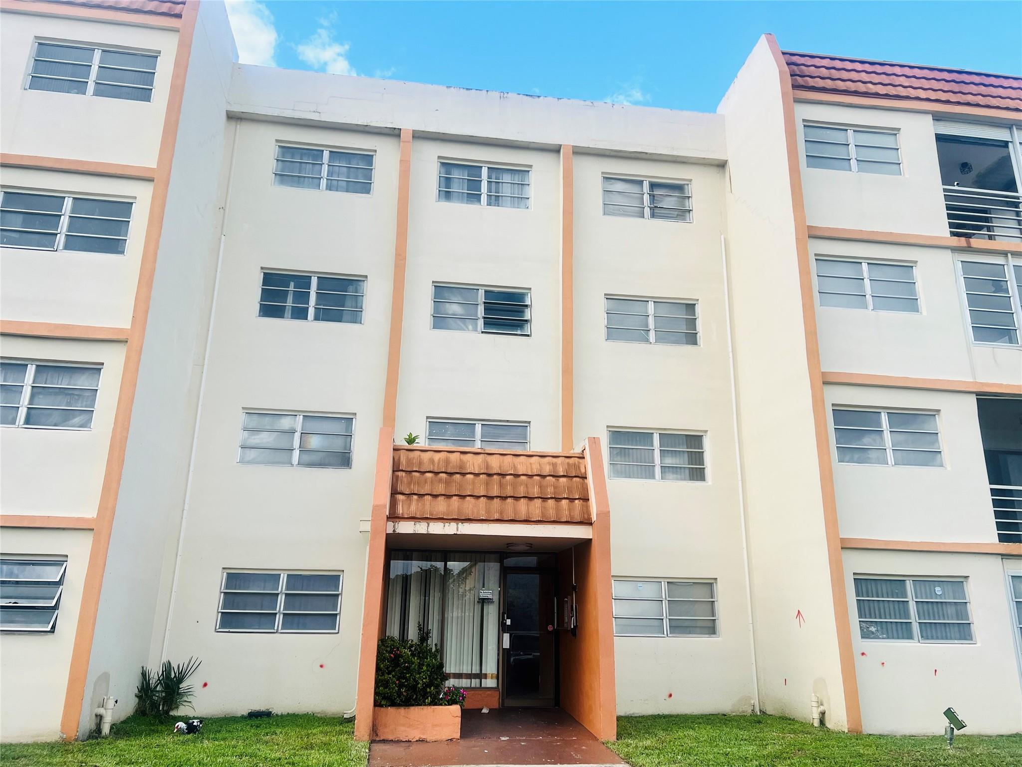 CYPRESS TREE CONDO - Residential
