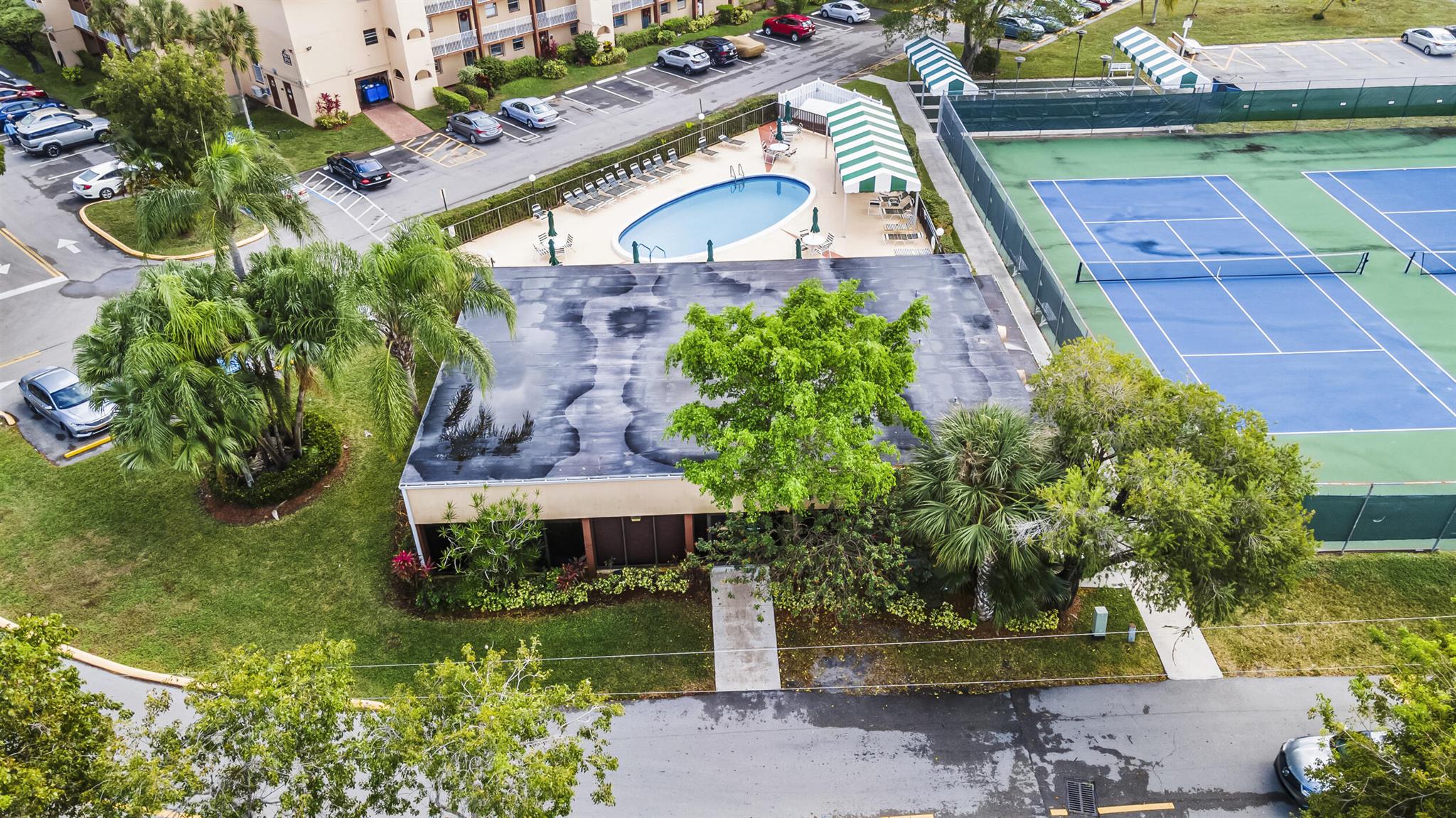 SUNRISE LAKES 78 CONDO - Residential