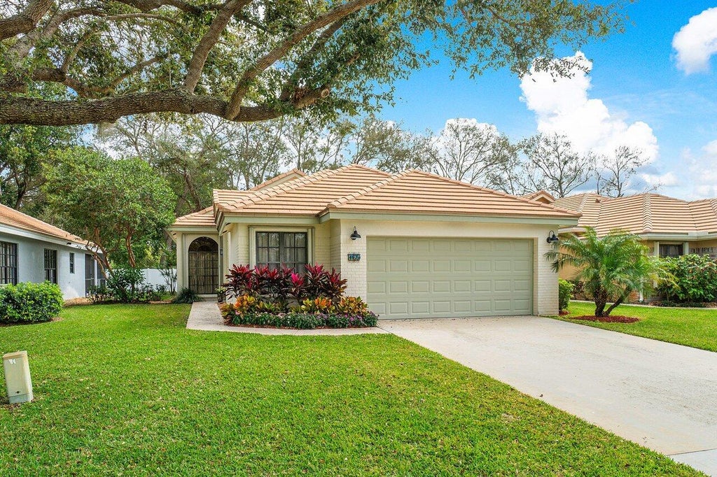 Photo of 165 Sherwood Forest Drive, Delray Beach, FL 33445 (MLS # R10779406)
