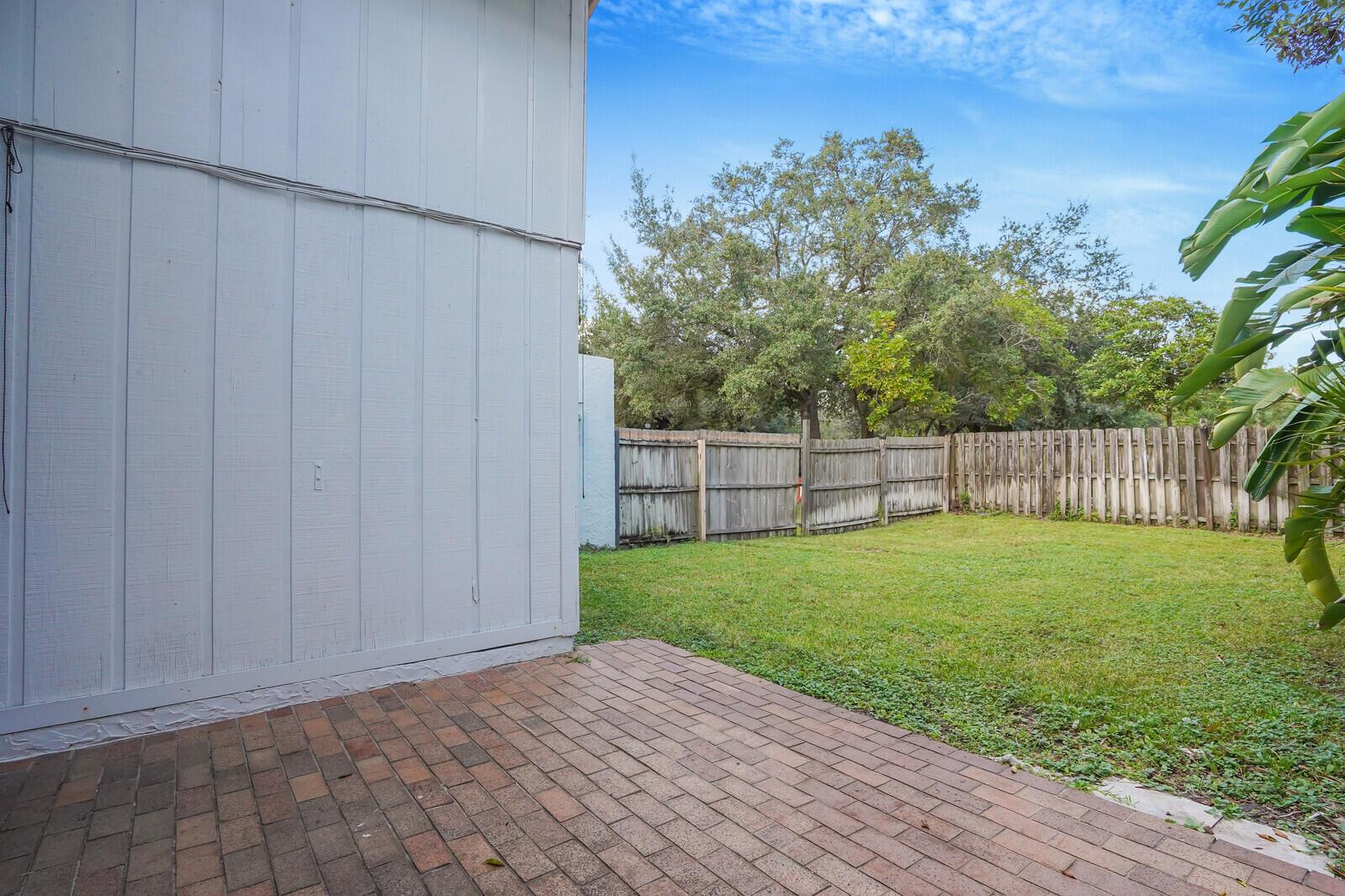TIMBERCREEK TOWNHOMES & V - Residential Lease
