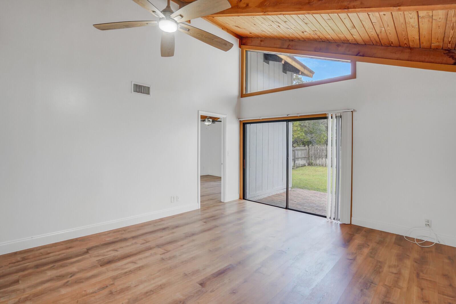 TIMBERCREEK TOWNHOMES & V - Residential Lease