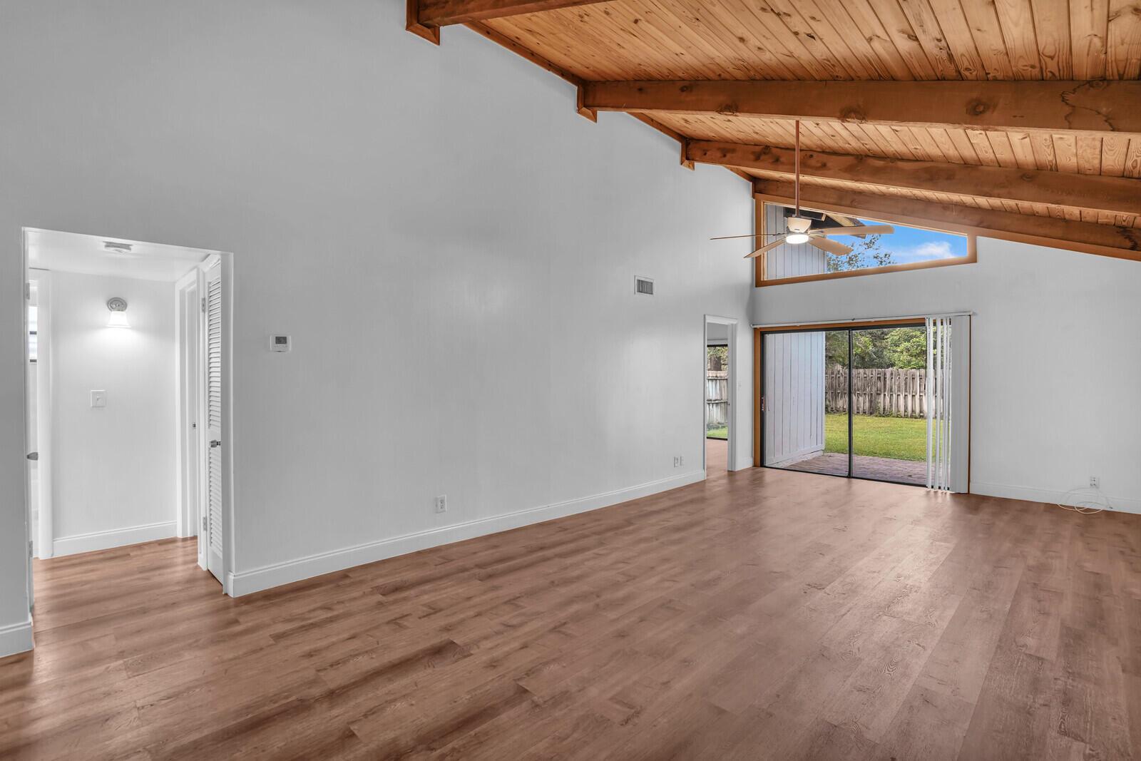 TIMBERCREEK TOWNHOMES & V - Residential Lease