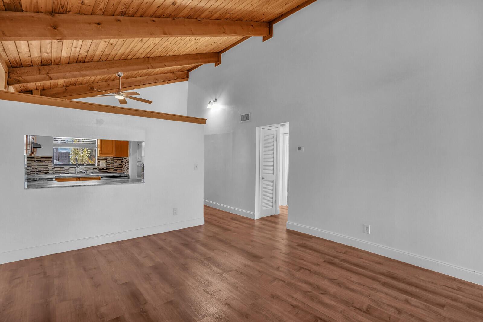 TIMBERCREEK TOWNHOMES & V - Residential Lease