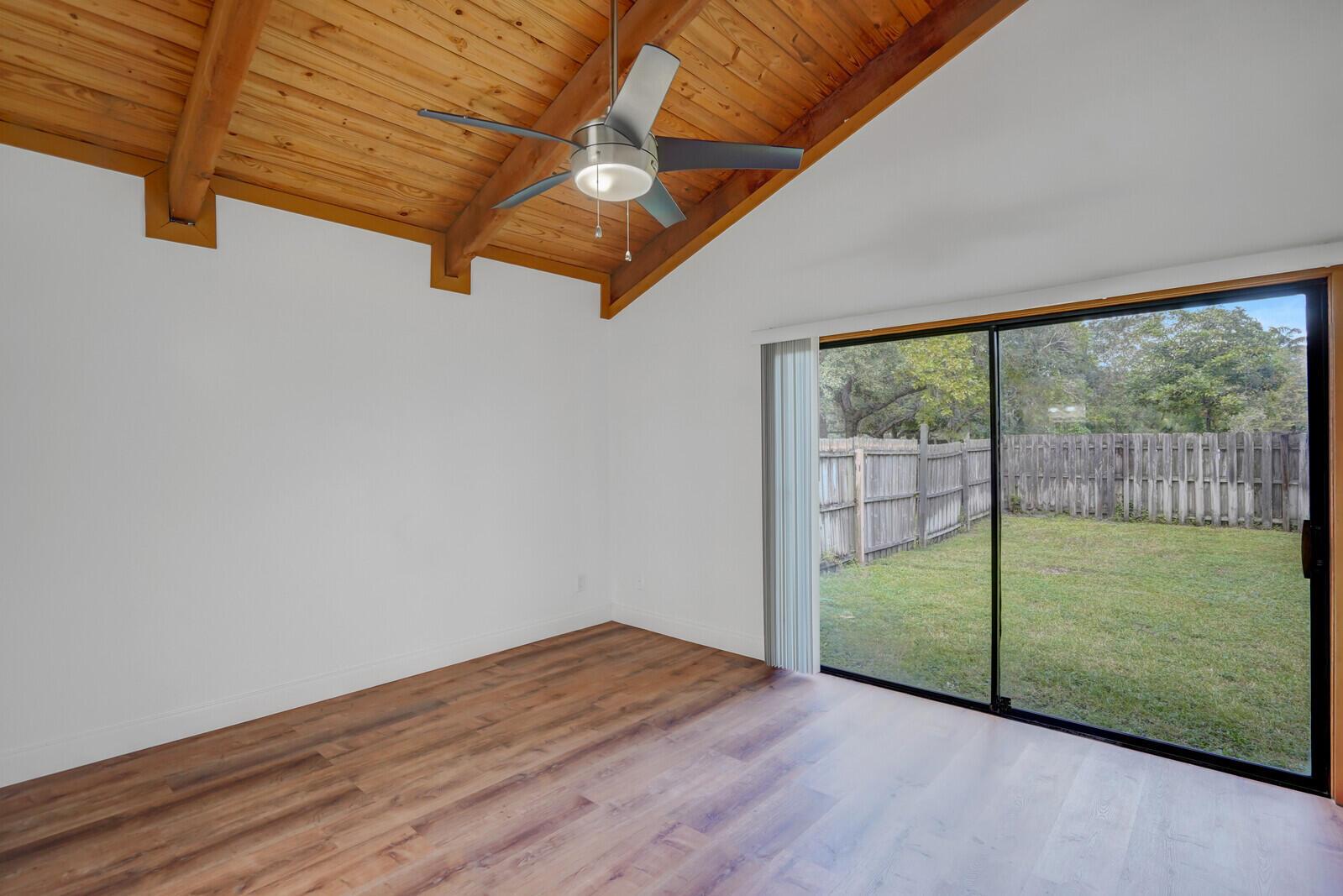 TIMBERCREEK TOWNHOMES & V - Residential Lease