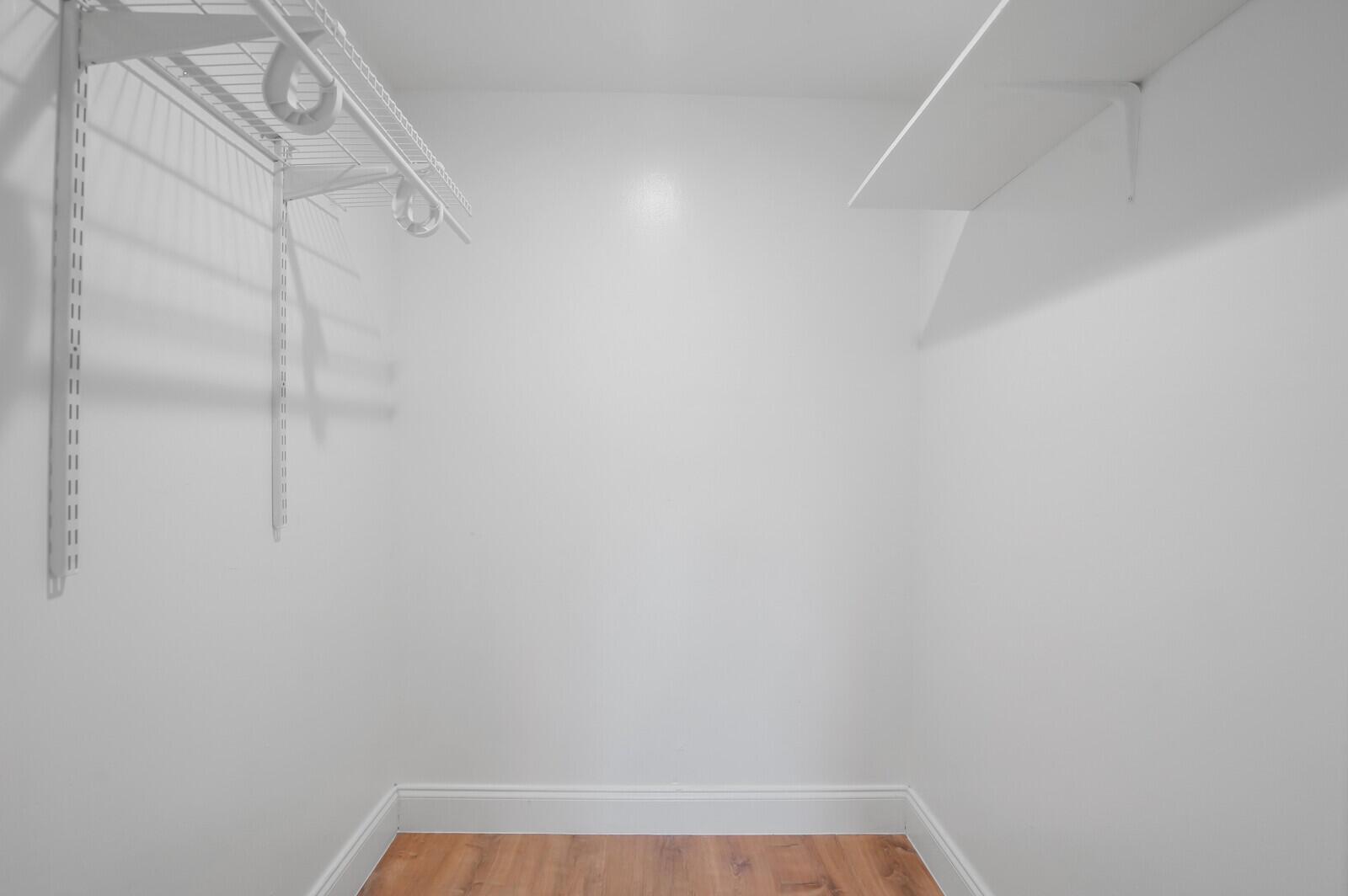 TIMBERCREEK TOWNHOMES & V - Residential Lease