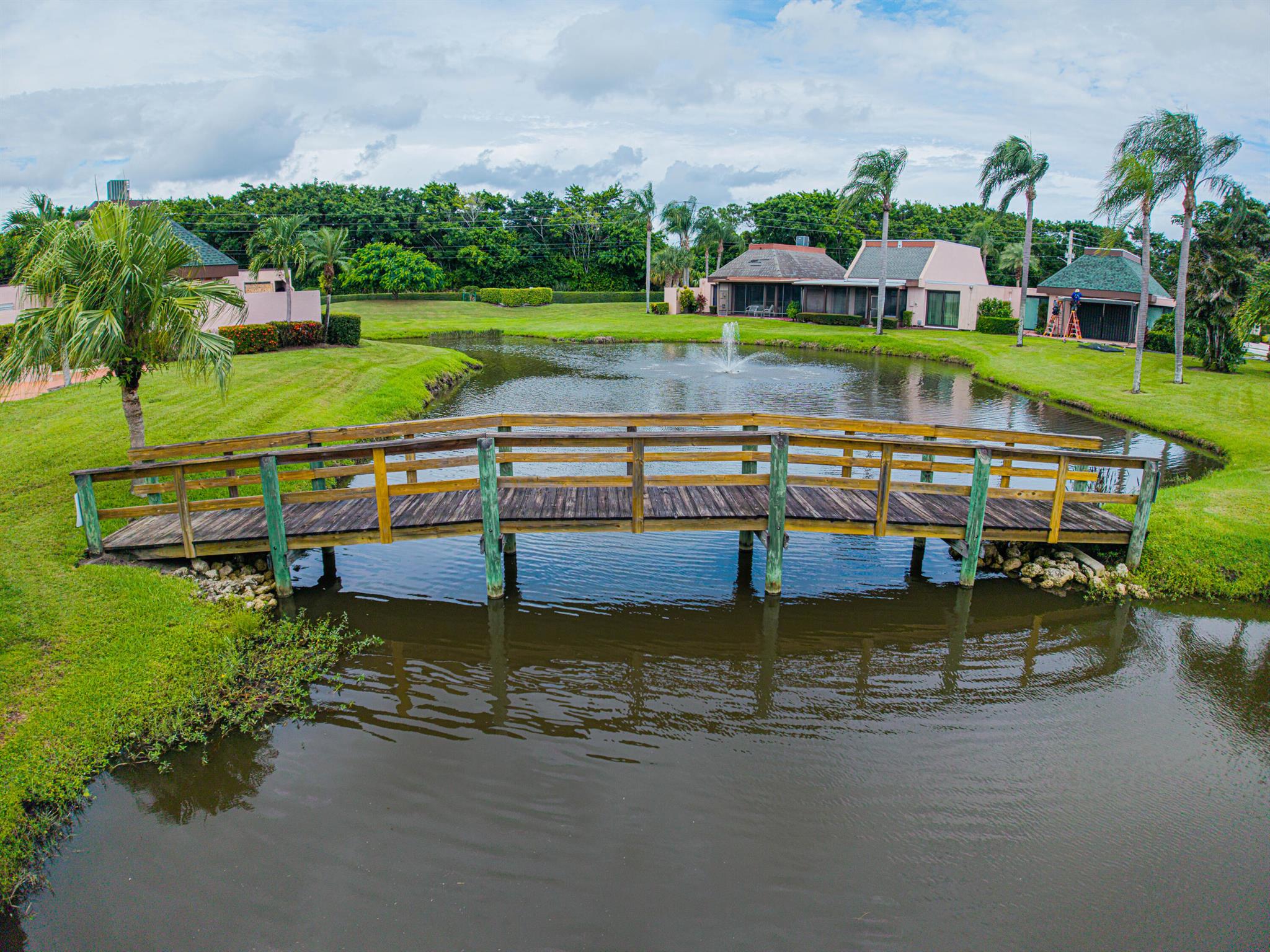VILLAS OF SANDPIPER BAY U - Residential