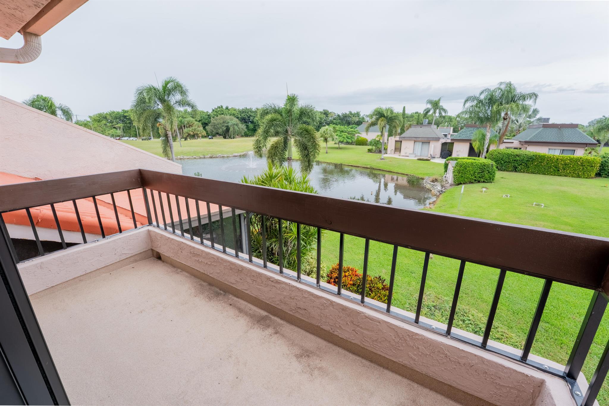 VILLAS OF SANDPIPER BAY U - Residential