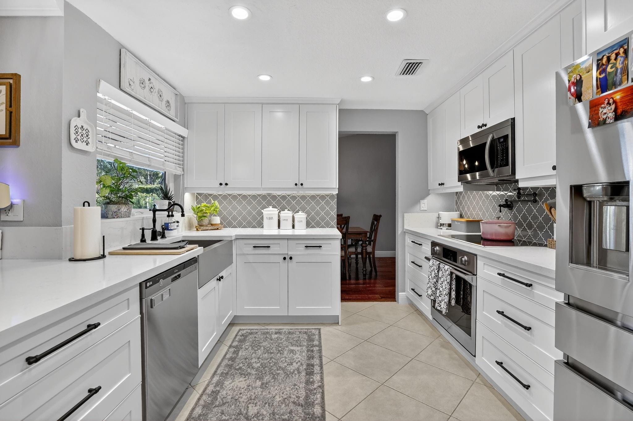 Flamingo Gardens - Residential