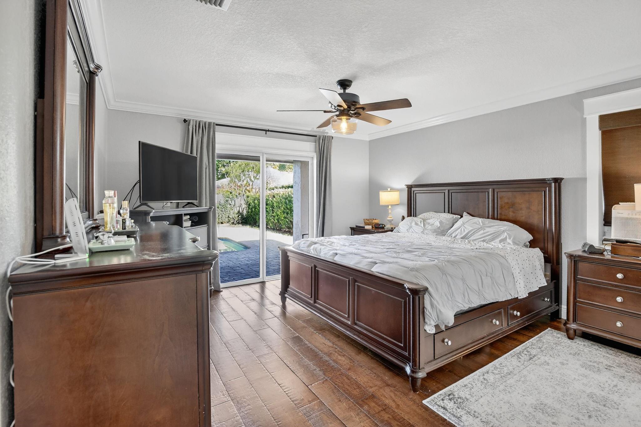 Flamingo Gardens - Residential