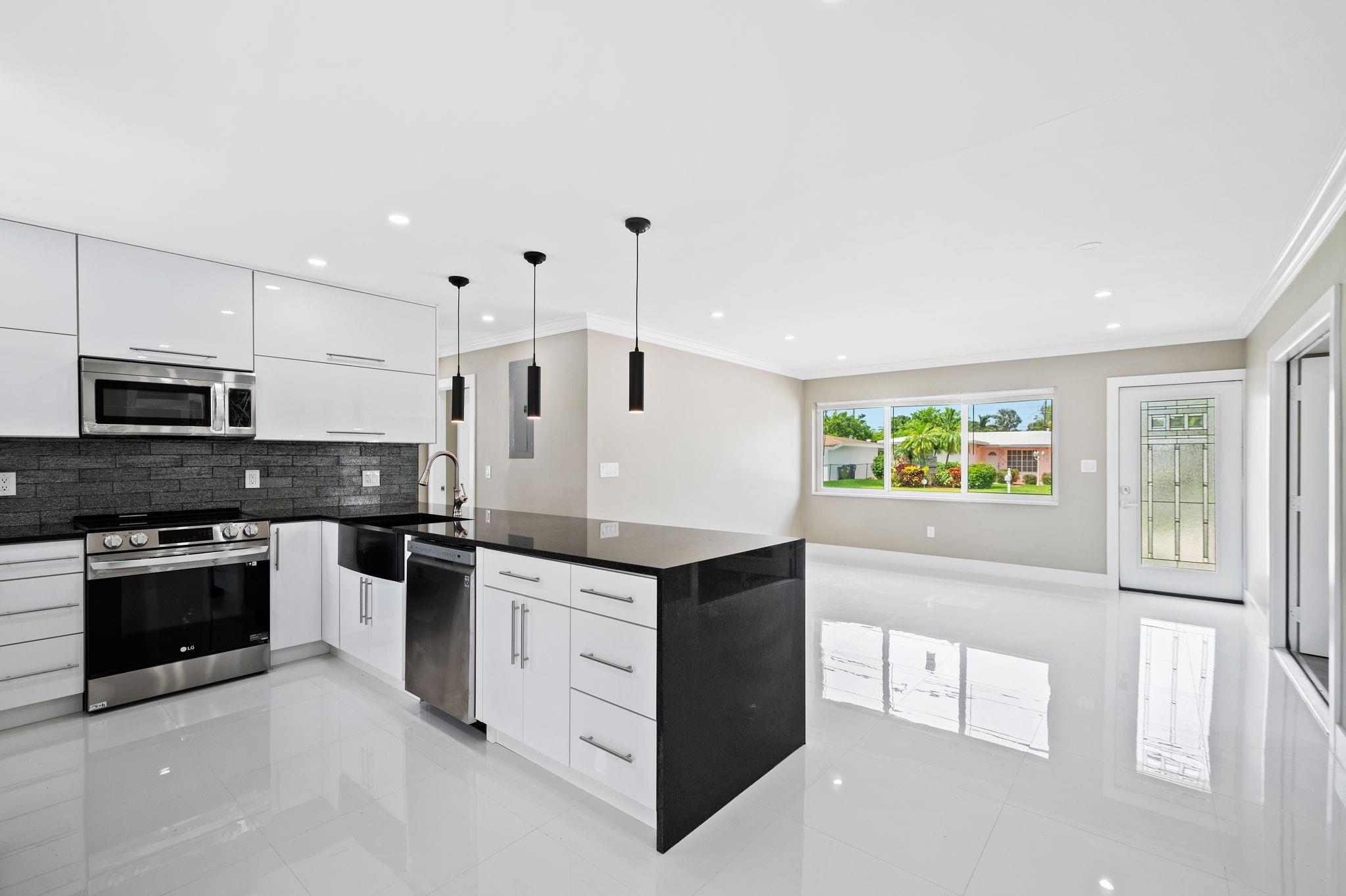 Almar Estates Resub 32-36 - Residential Lease
