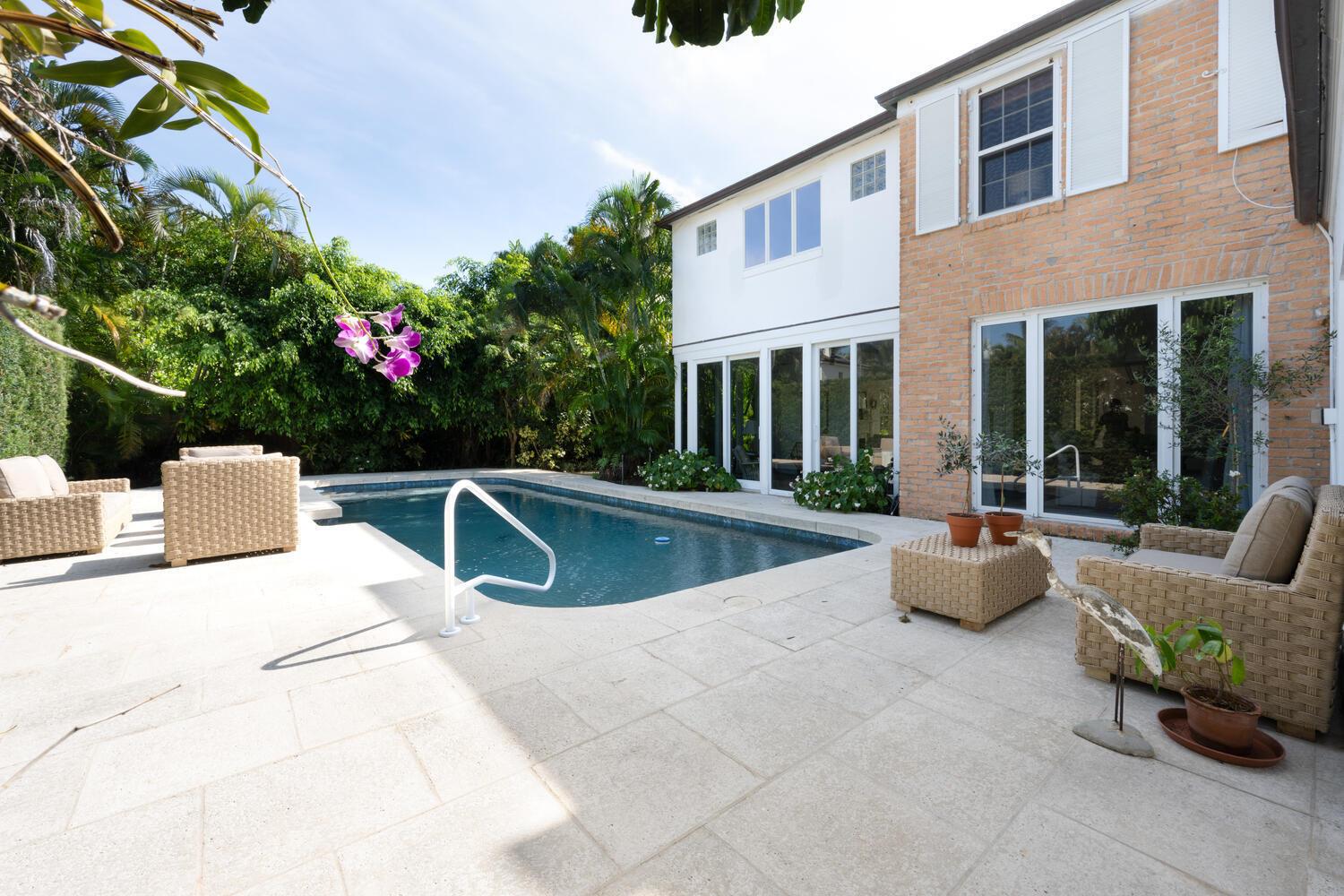 PALM BEACH SHORES REV - Residential Lease