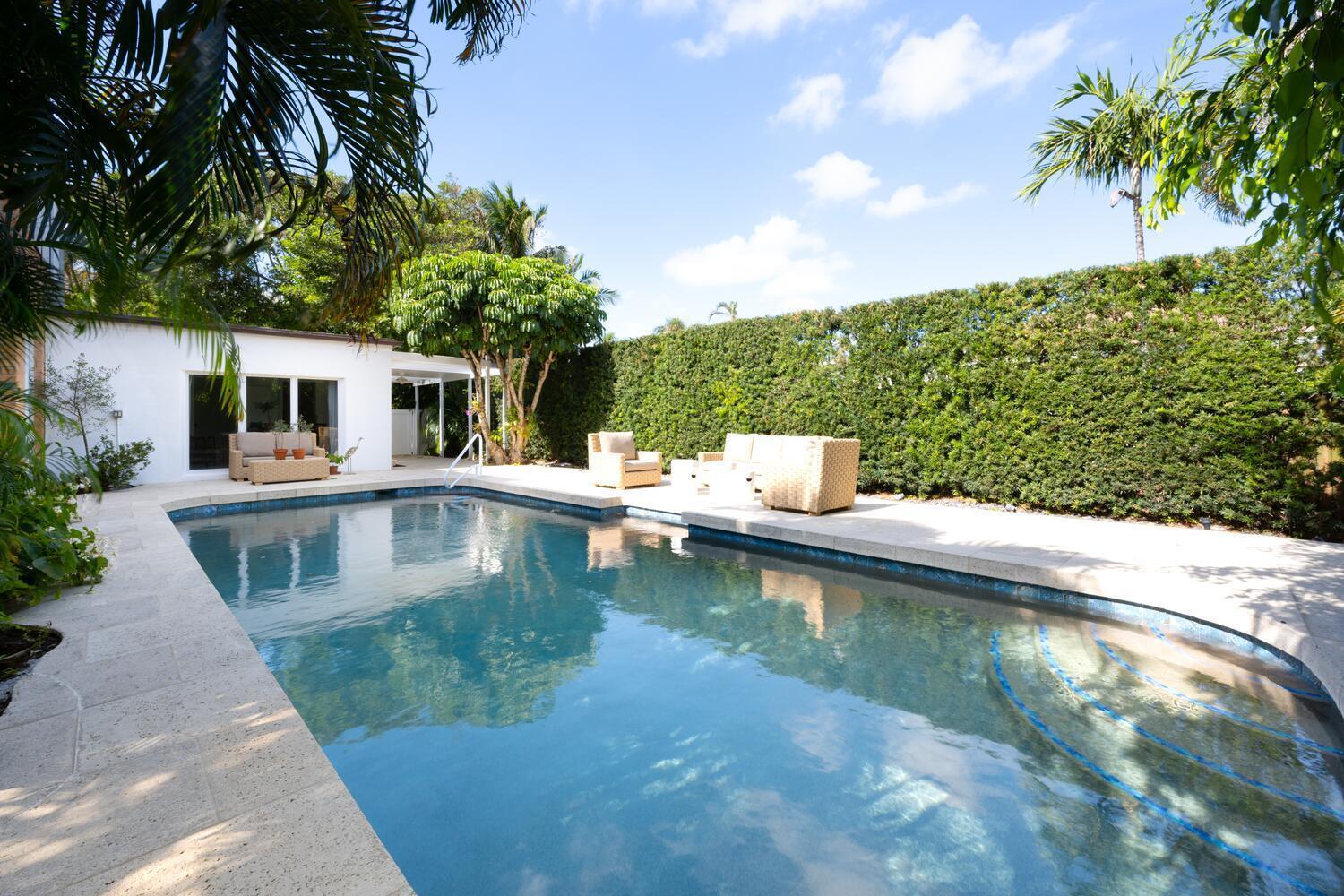 PALM BEACH SHORES REV - Residential Lease