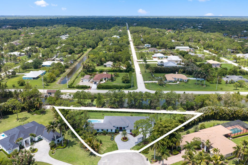 Photo of 11899 Sanbourn Court, Palm Beach Gardens, FL 33412 (MLS # B26039811)