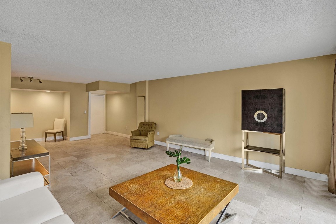 Marbella Towers - Residential