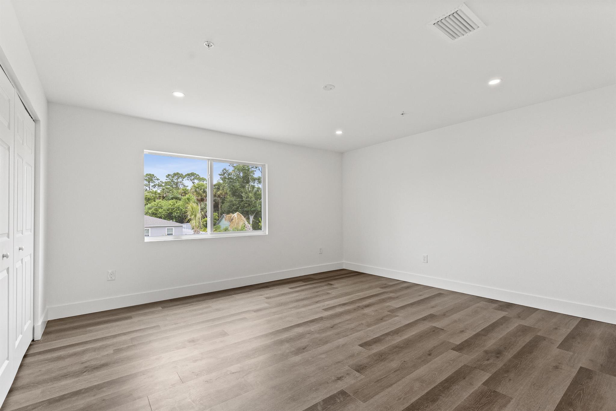 PORT ST LUCIE SECTION 33 - Residential Lease