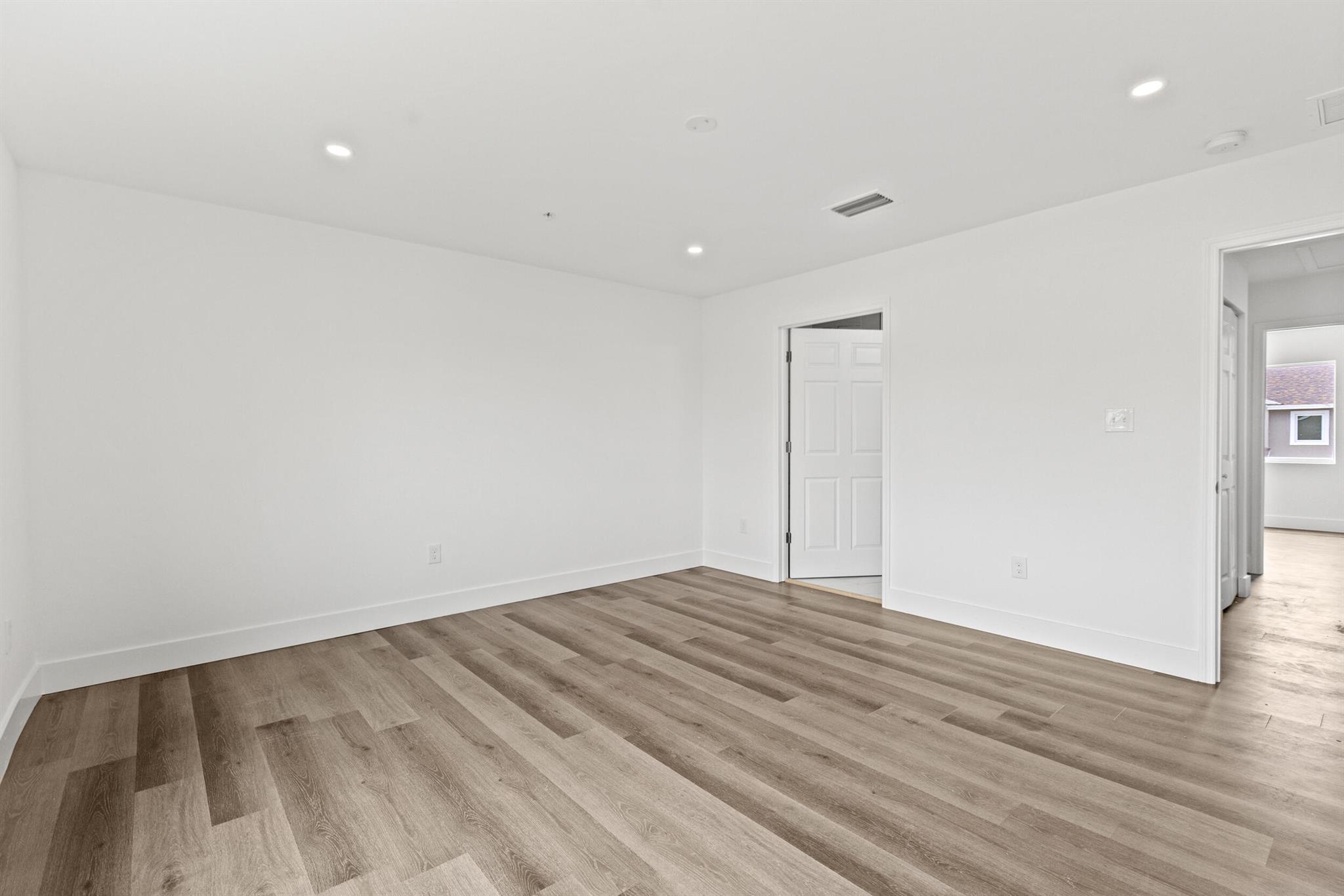 PORT ST LUCIE SECTION 33 - Residential Lease