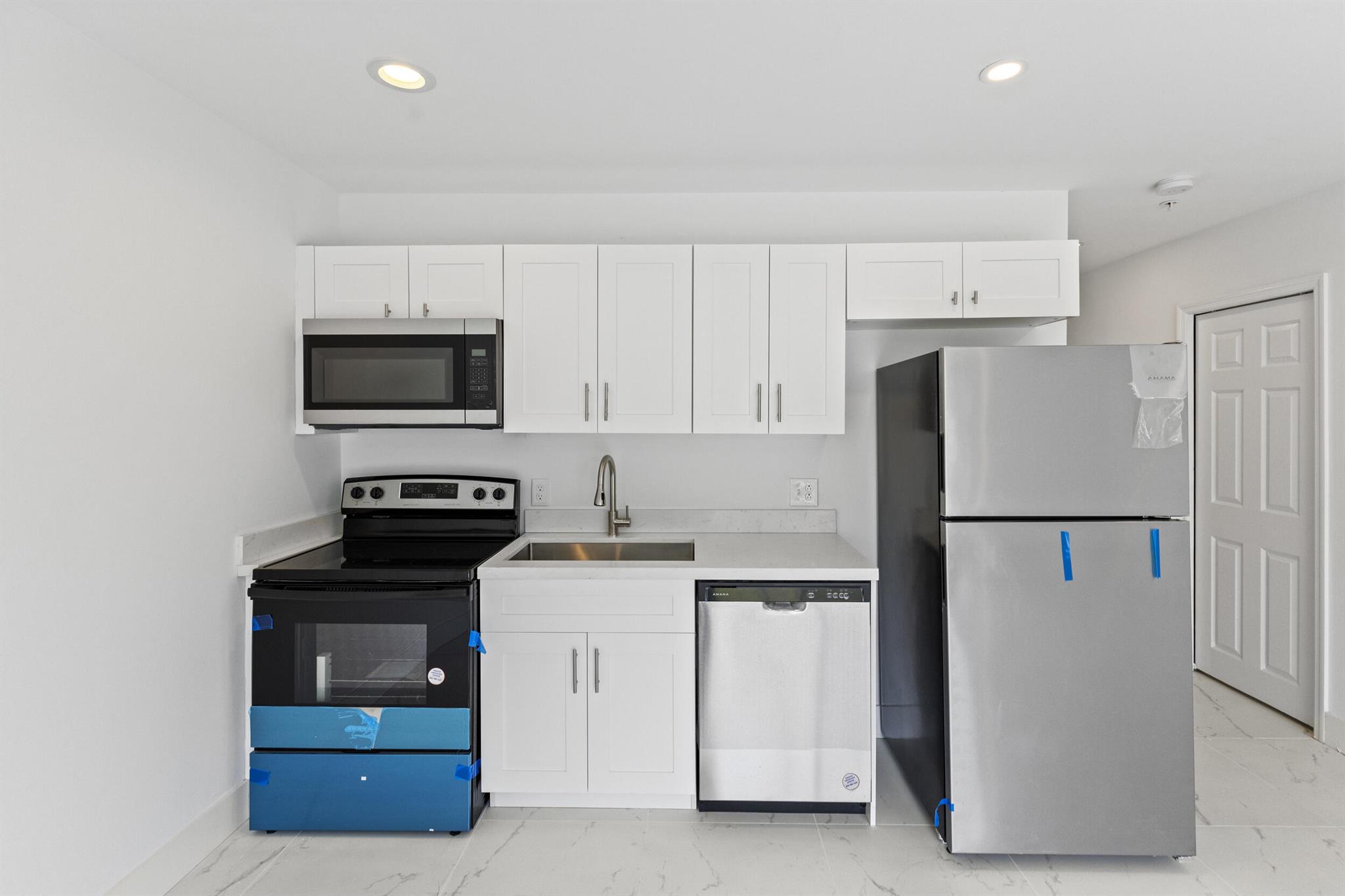 PORT ST LUCIE SECTION 33 - Residential Lease
