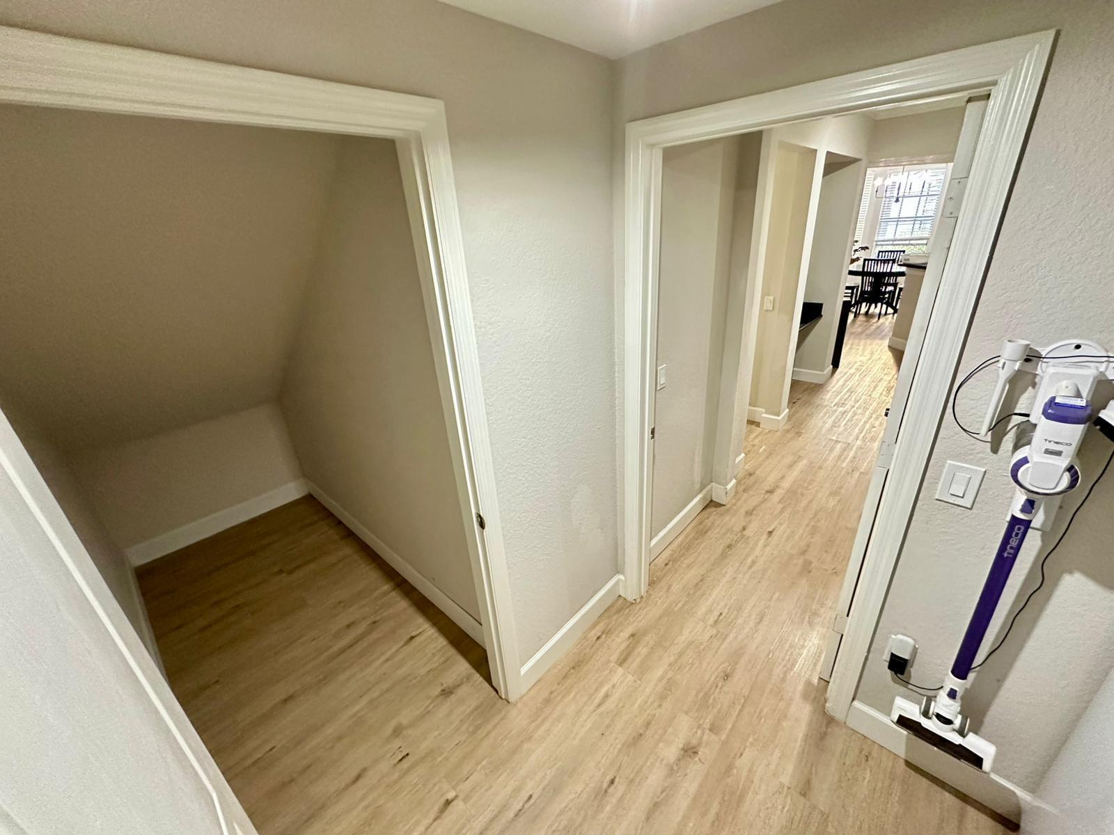 RESIDENCES OF BELMONT AT - Residential Lease