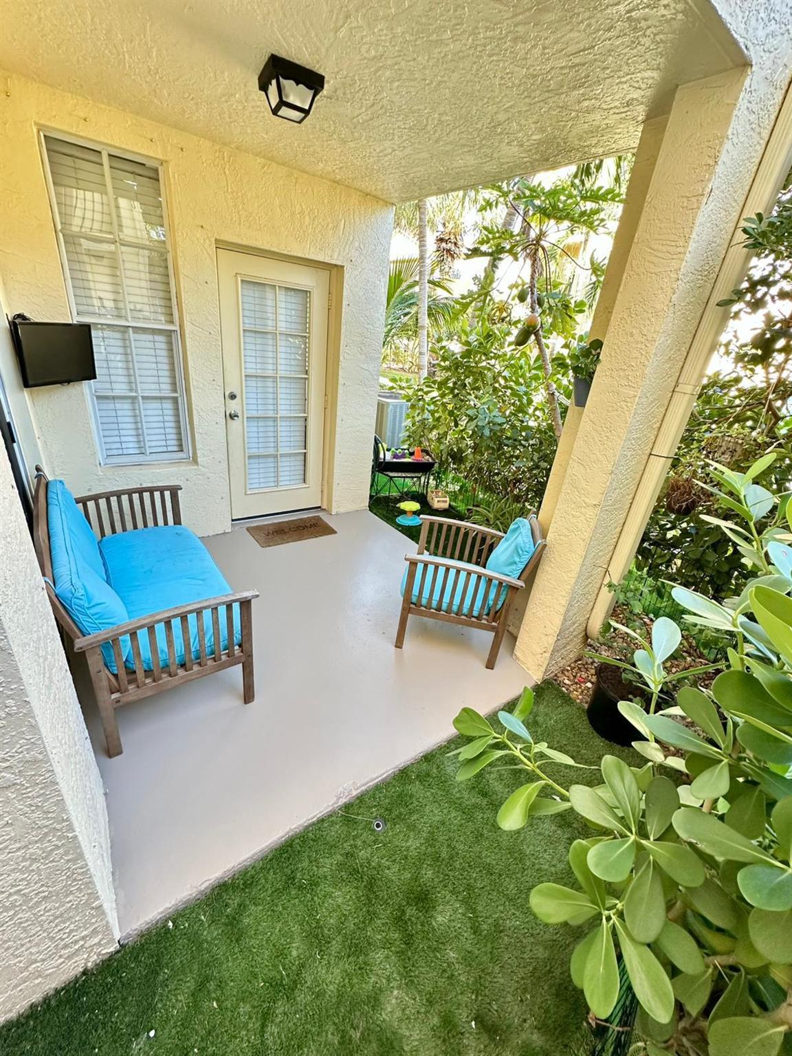 RESIDENCES OF BELMONT AT - Residential Lease