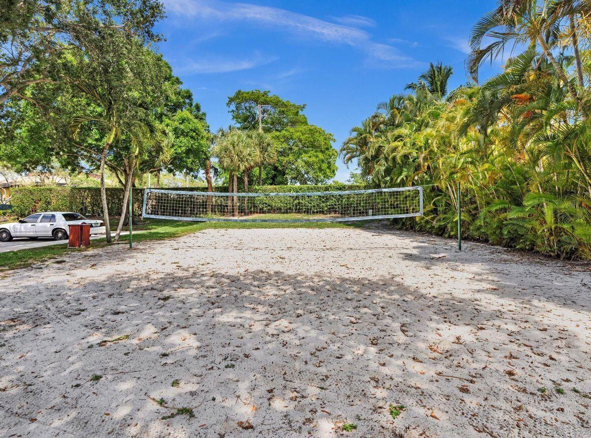 RESIDENCES OF BELMONT AT - Residential Lease