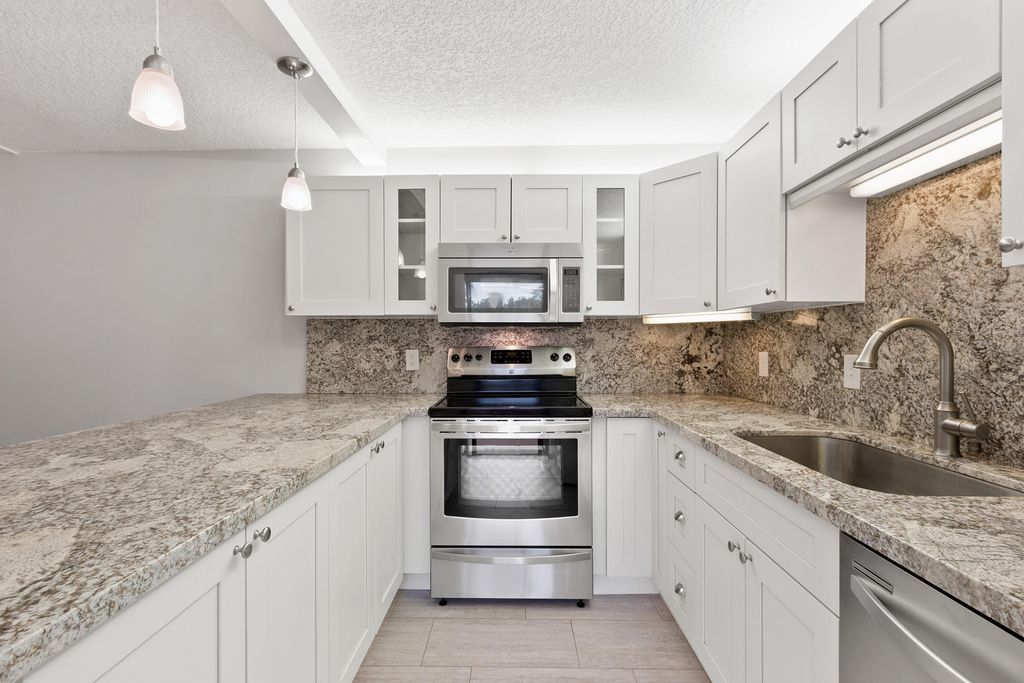 Photo of 825 Center Street #3d, Jupiter, FL 33458 (MLS # B26016510)