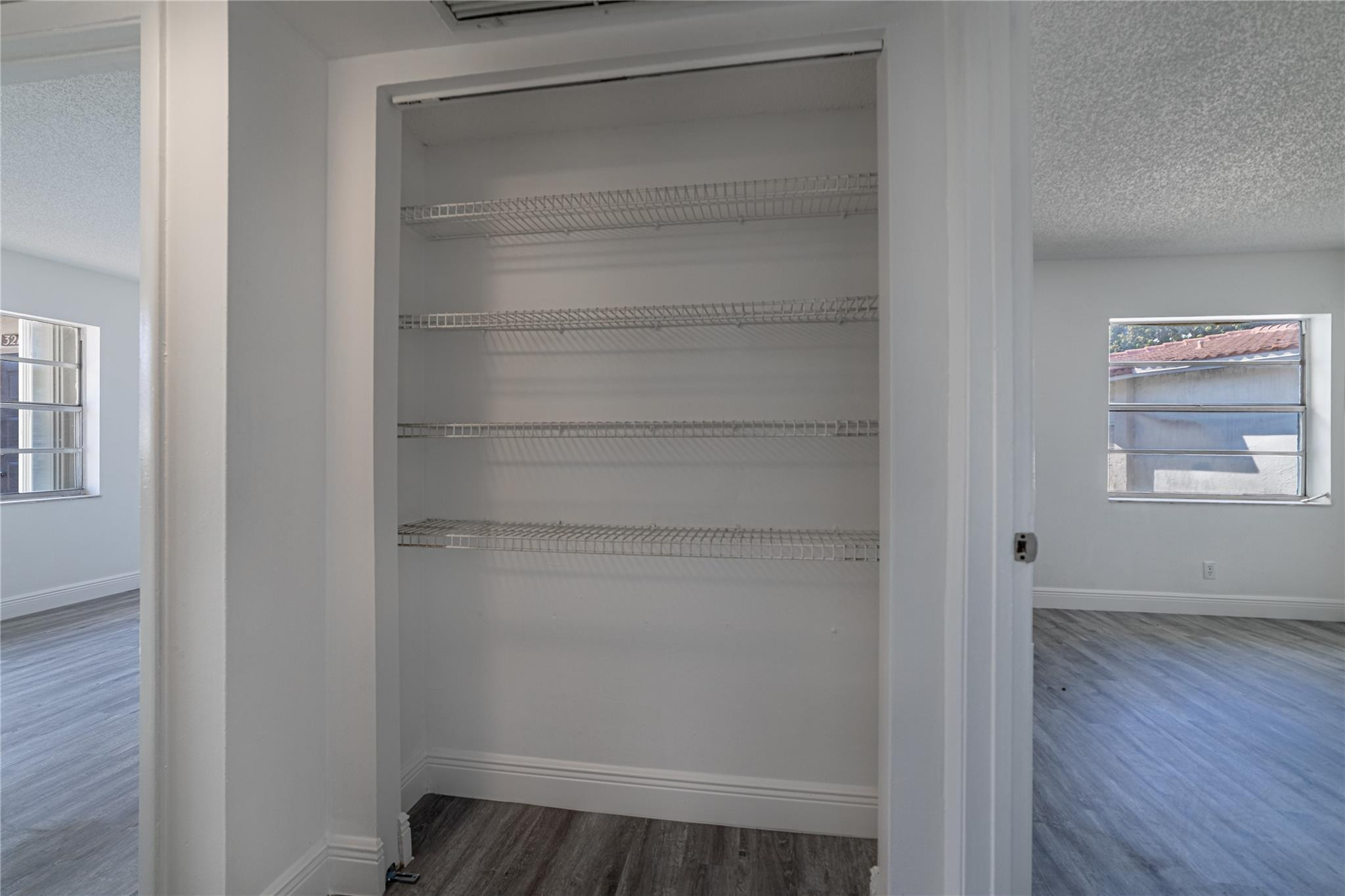 VICTORIA SQUARE - Residential