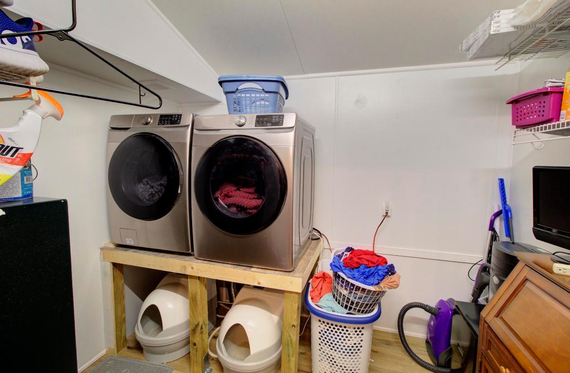 ANCIENT OAKS RV RESORT NO III - Residential