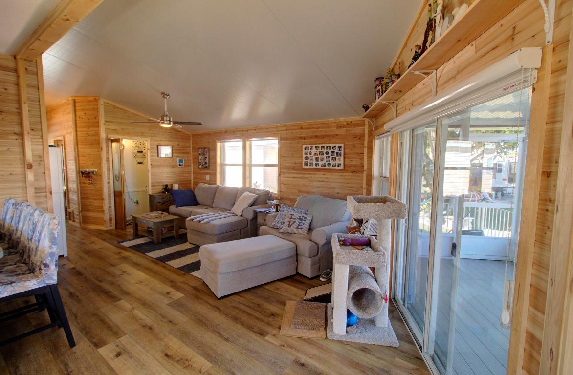 ANCIENT OAKS RV RESORT NO III - Residential