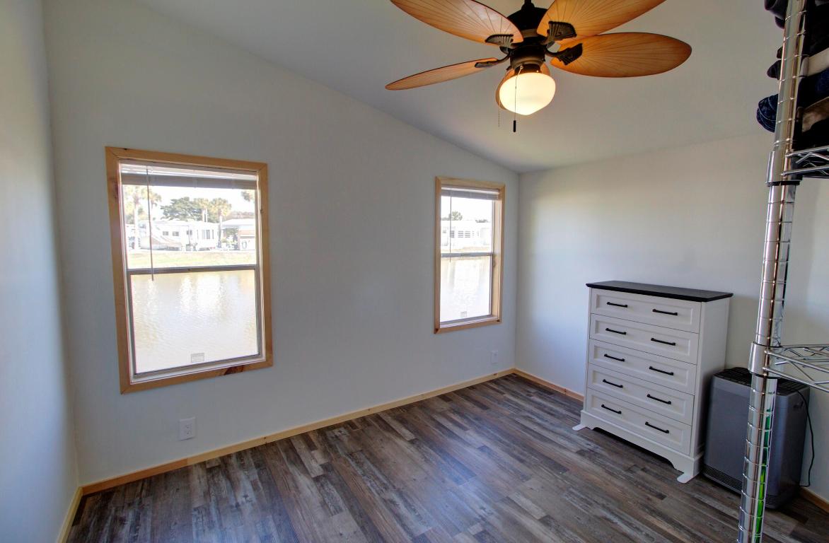 ANCIENT OAKS RV RESORT NO III - Residential