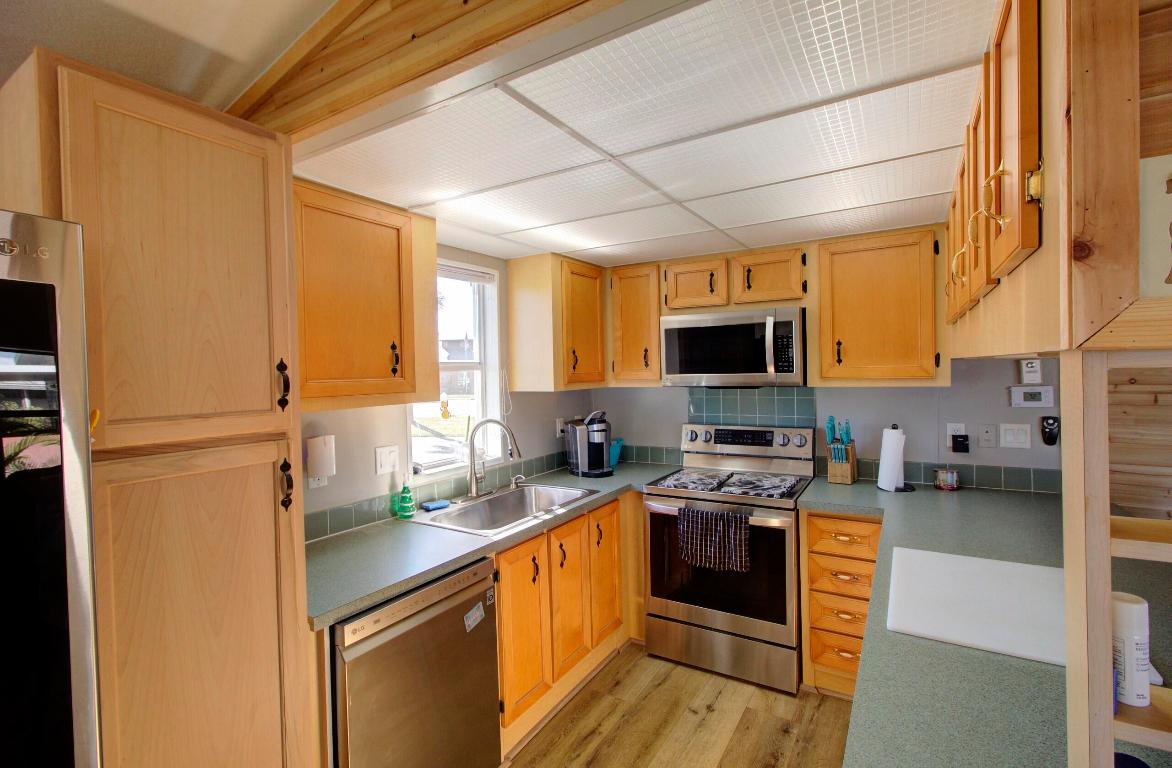 ANCIENT OAKS RV RESORT NO III - Residential