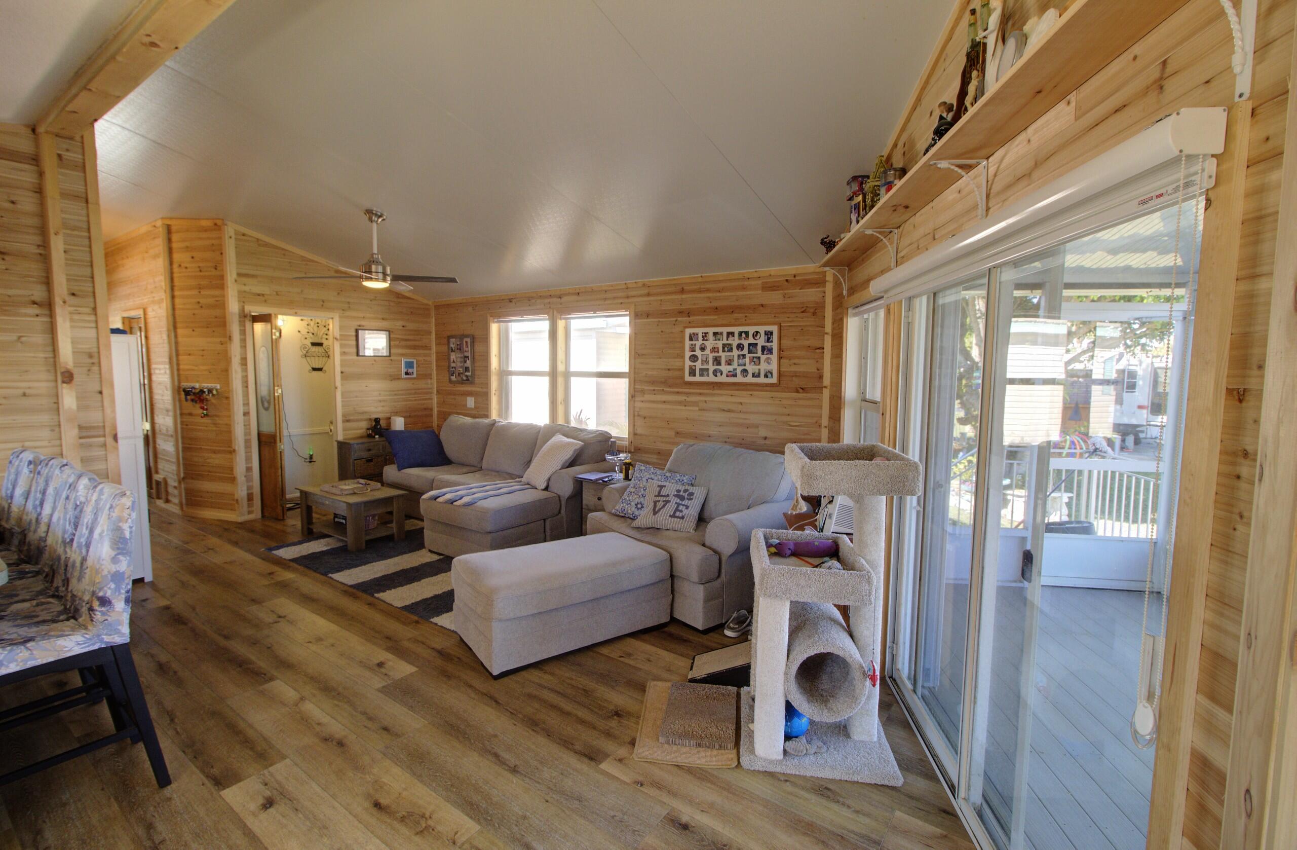 ANCIENT OAKS RV RESORT NO III - Residential