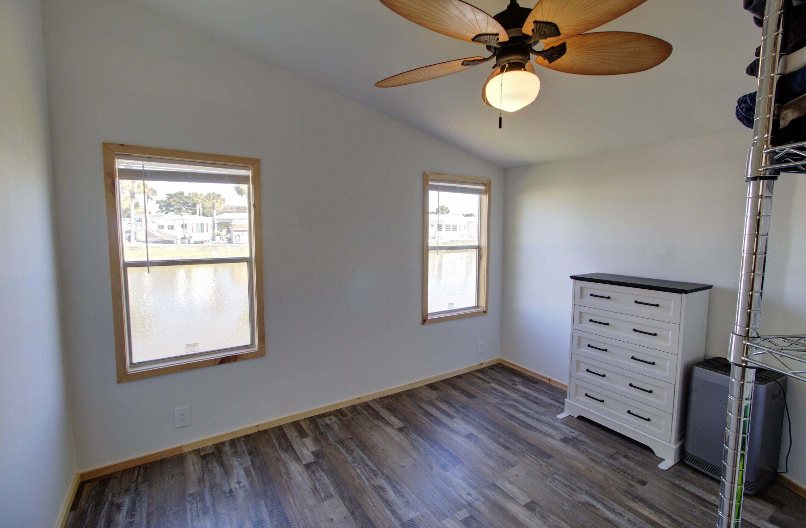 ANCIENT OAKS RV RESORT NO III - Residential