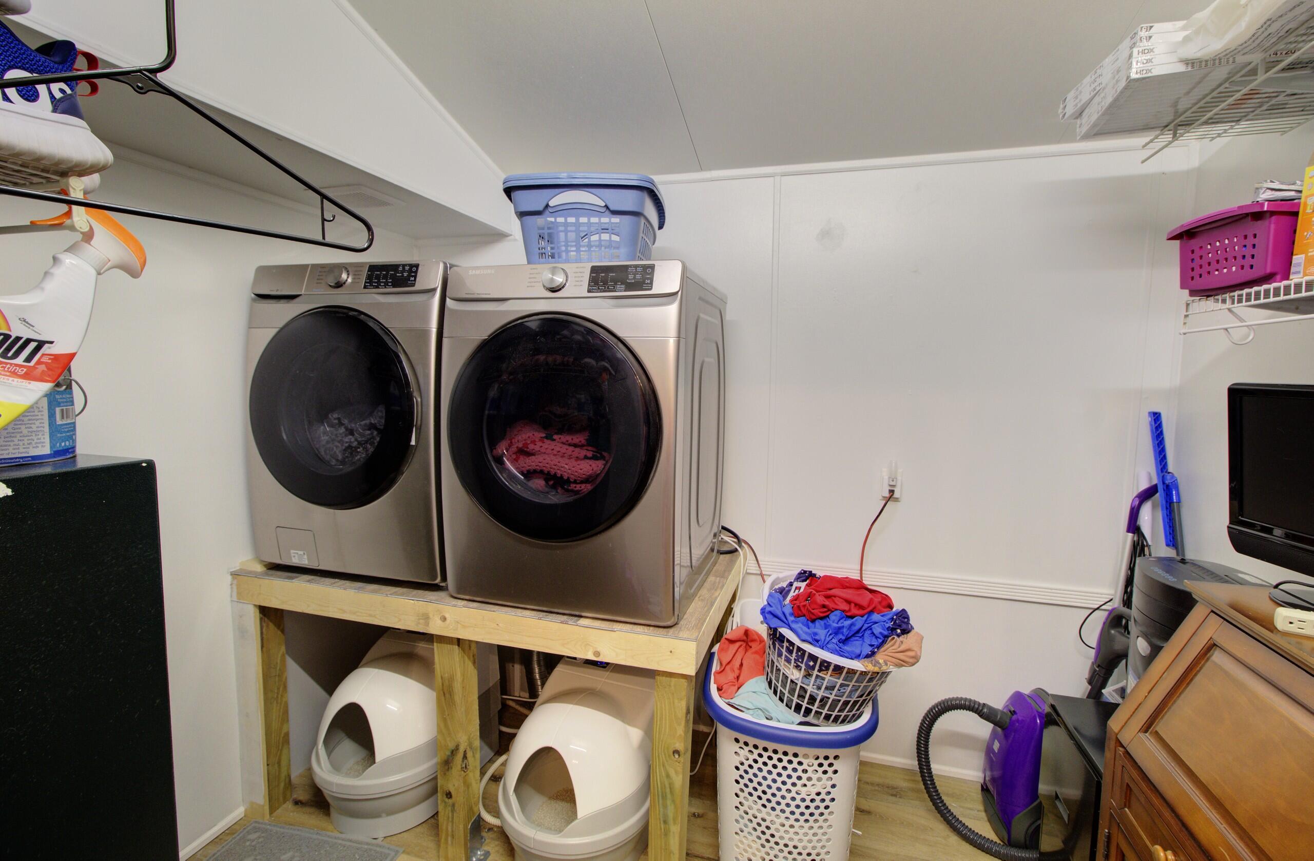 ANCIENT OAKS RV RESORT NO III - Residential