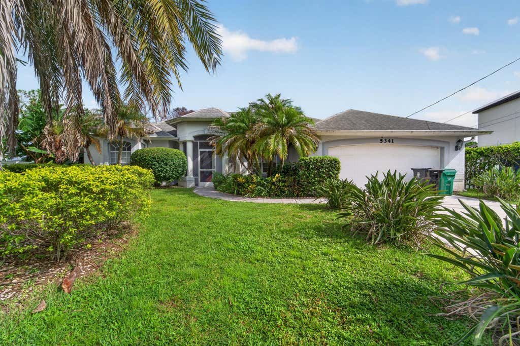 Photo of 5341 NW ALAM Circle, Port Saint Lucie, FL 34986 (MLS # B26060967)