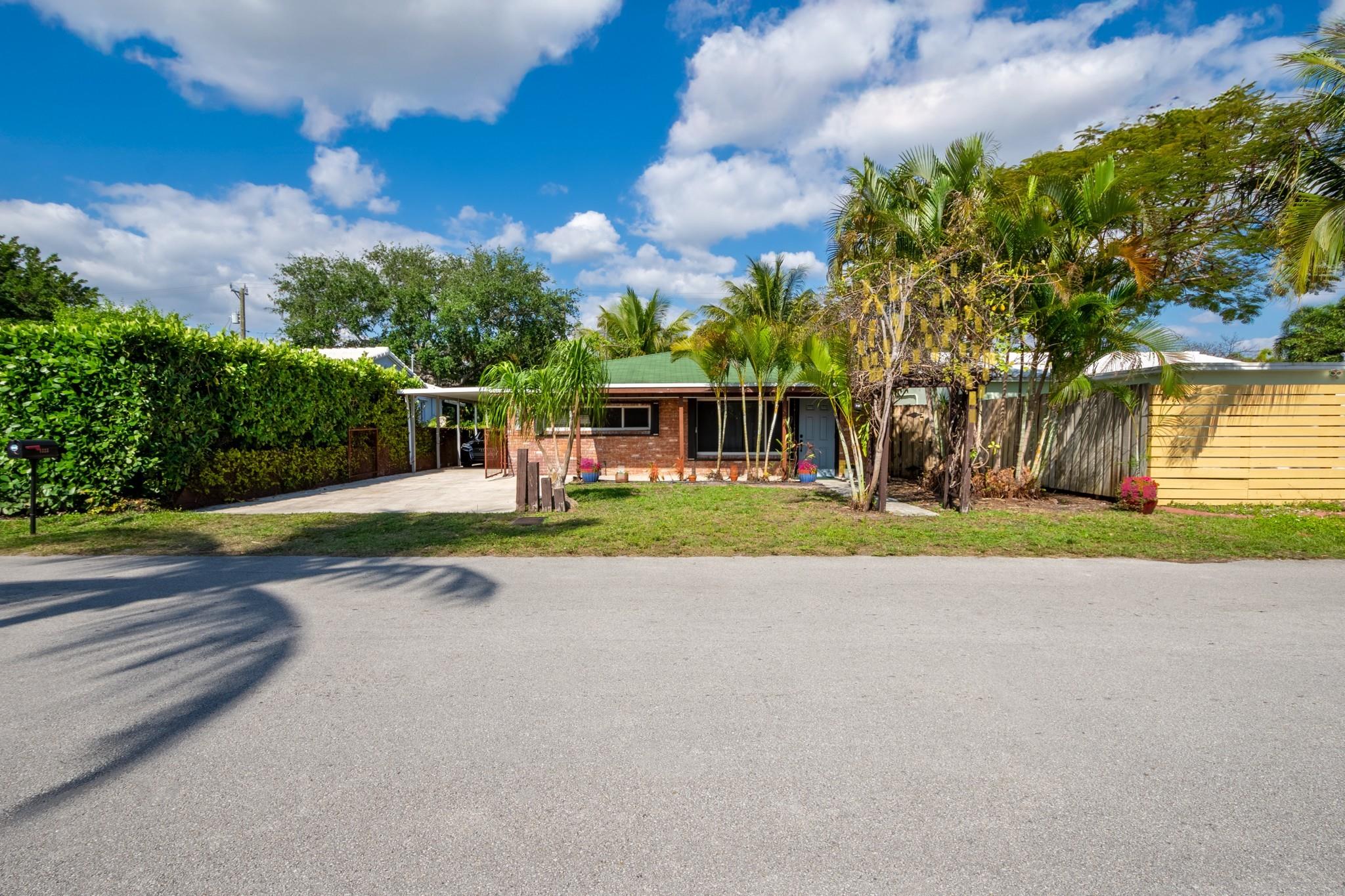 1223 NW 1st Ave