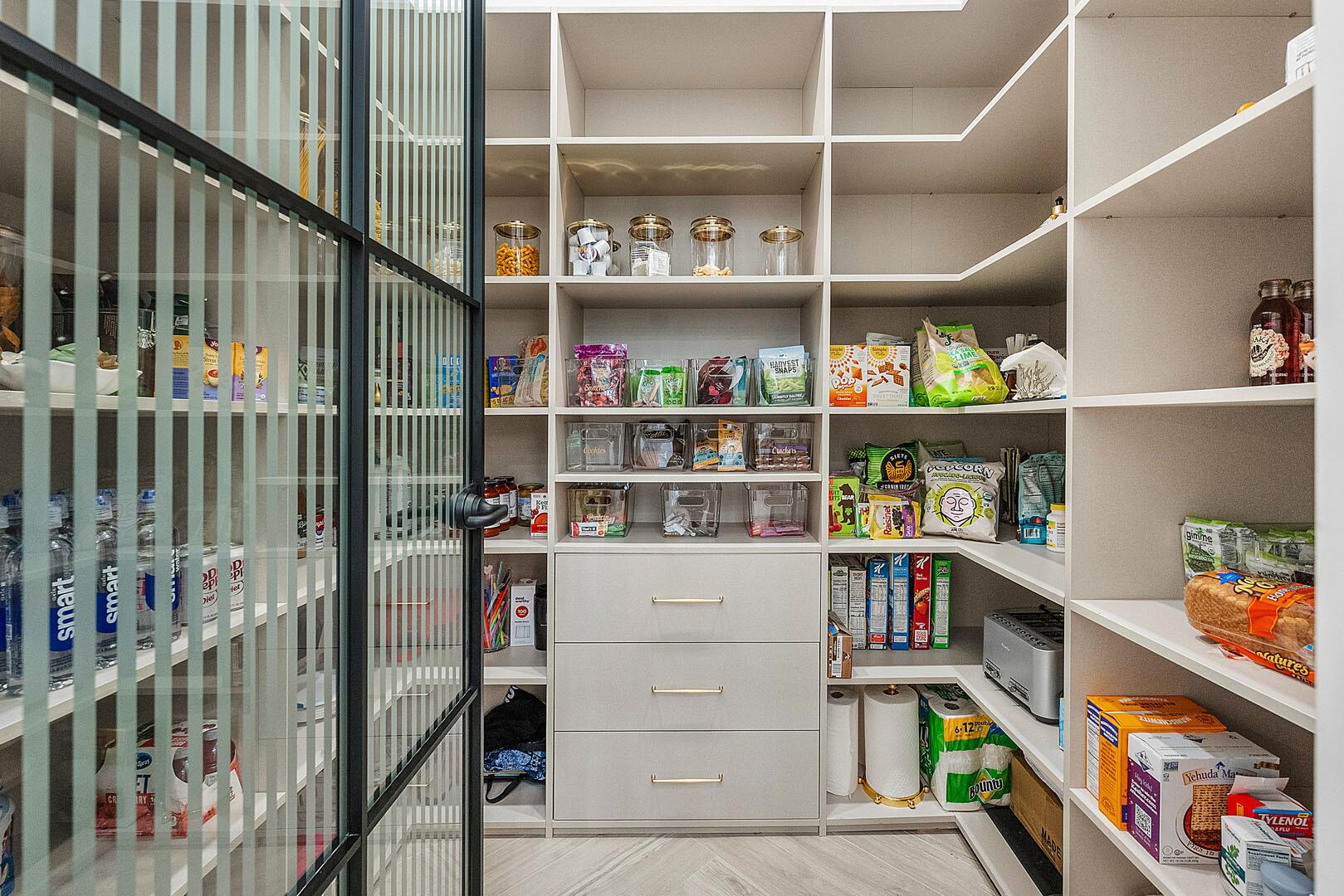 ROYAL PALM YACHT & COUNTR - Residential