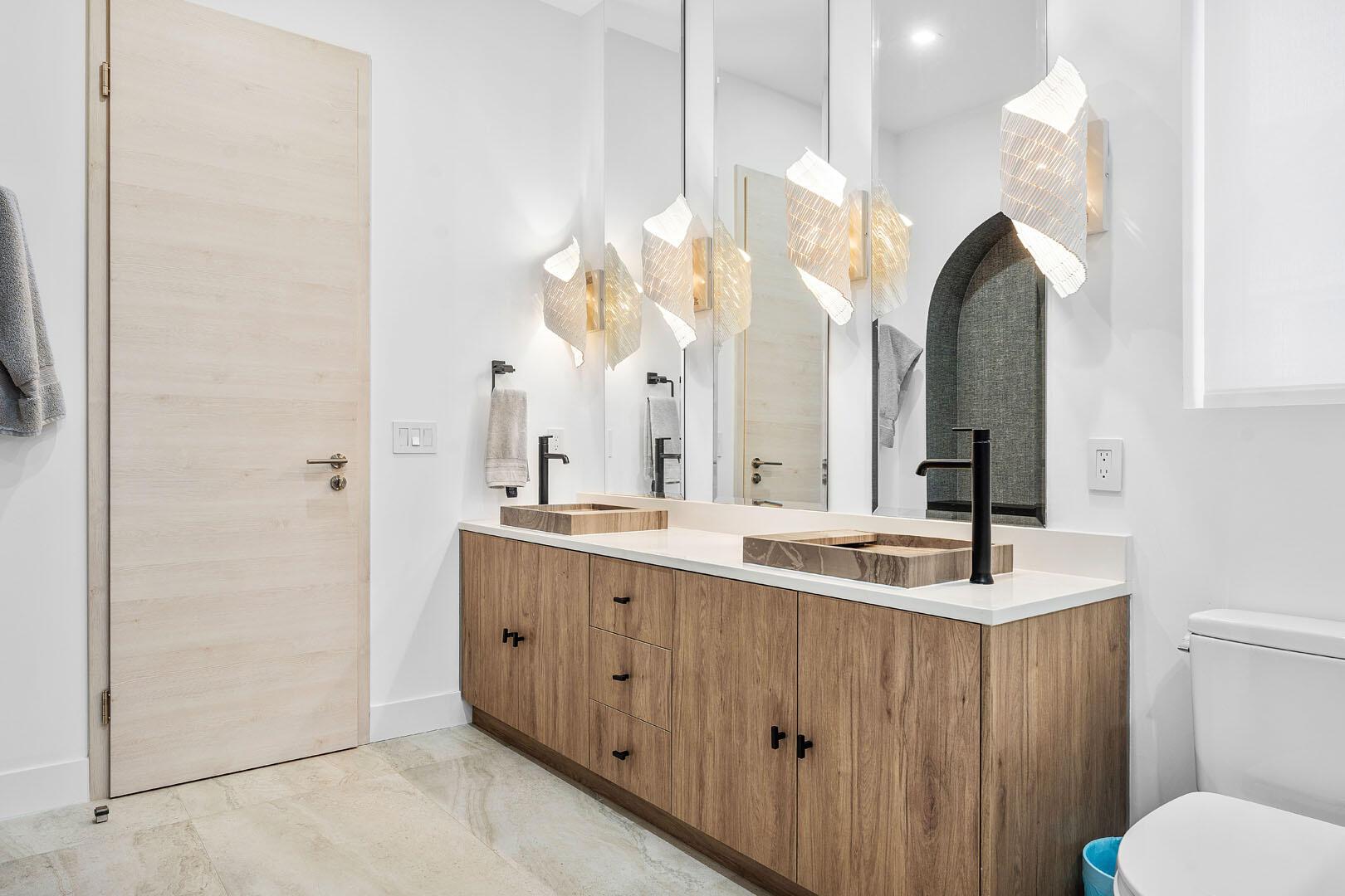 ROYAL PALM YACHT & COUNTR - Residential