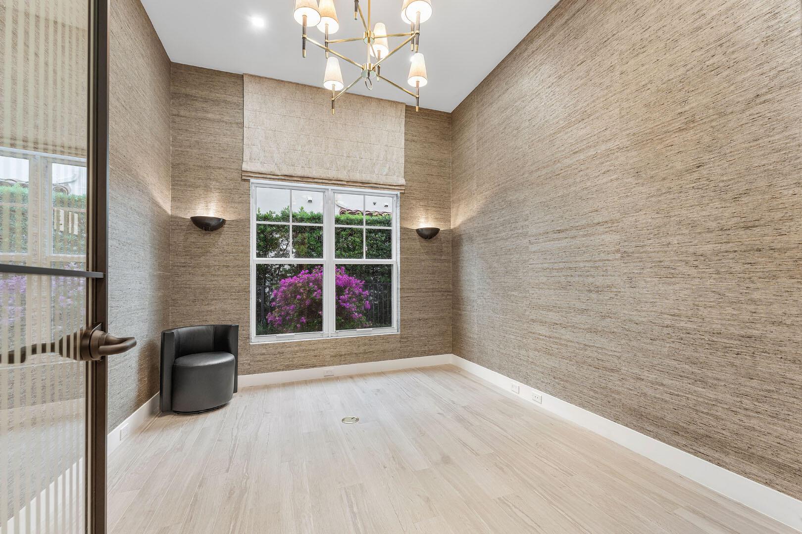 ROYAL PALM YACHT & COUNTR - Residential