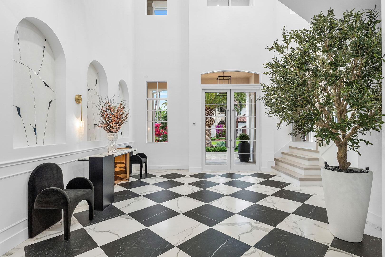 ROYAL PALM YACHT & COUNTR - Residential