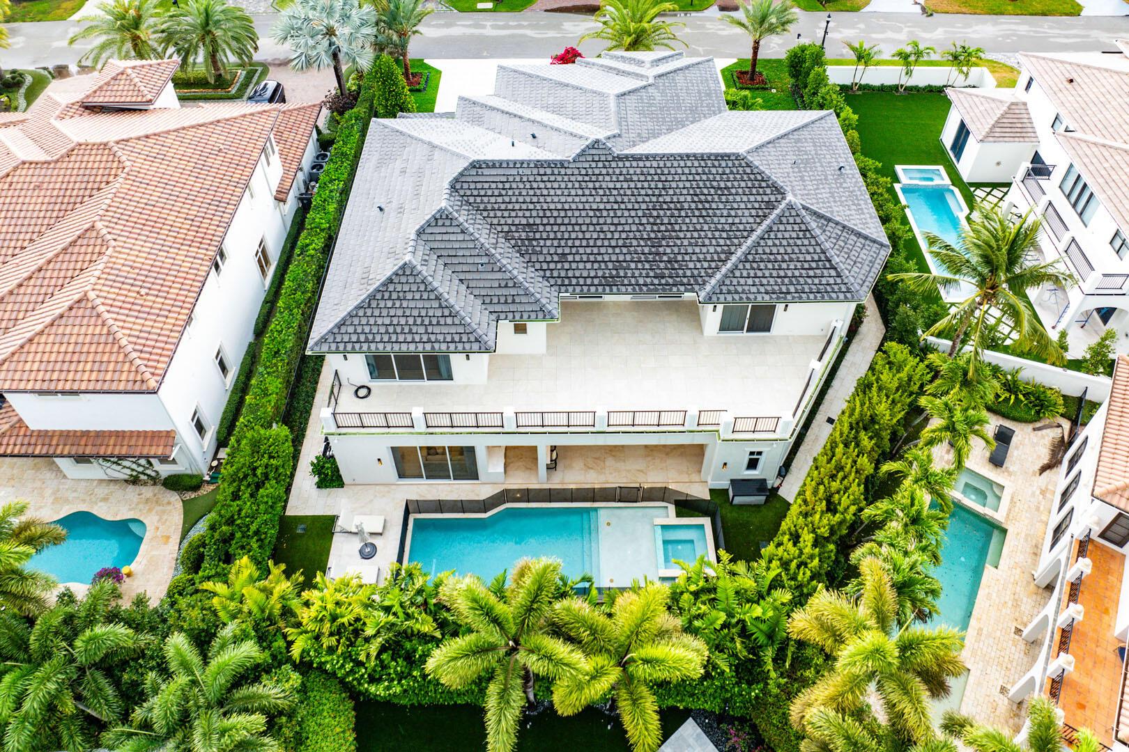 ROYAL PALM YACHT & COUNTR - Residential