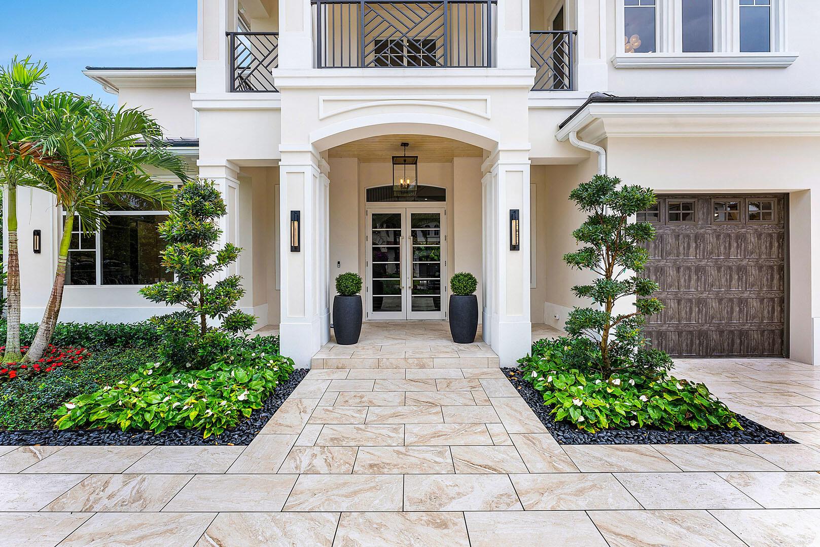 ROYAL PALM YACHT & COUNTR - Residential