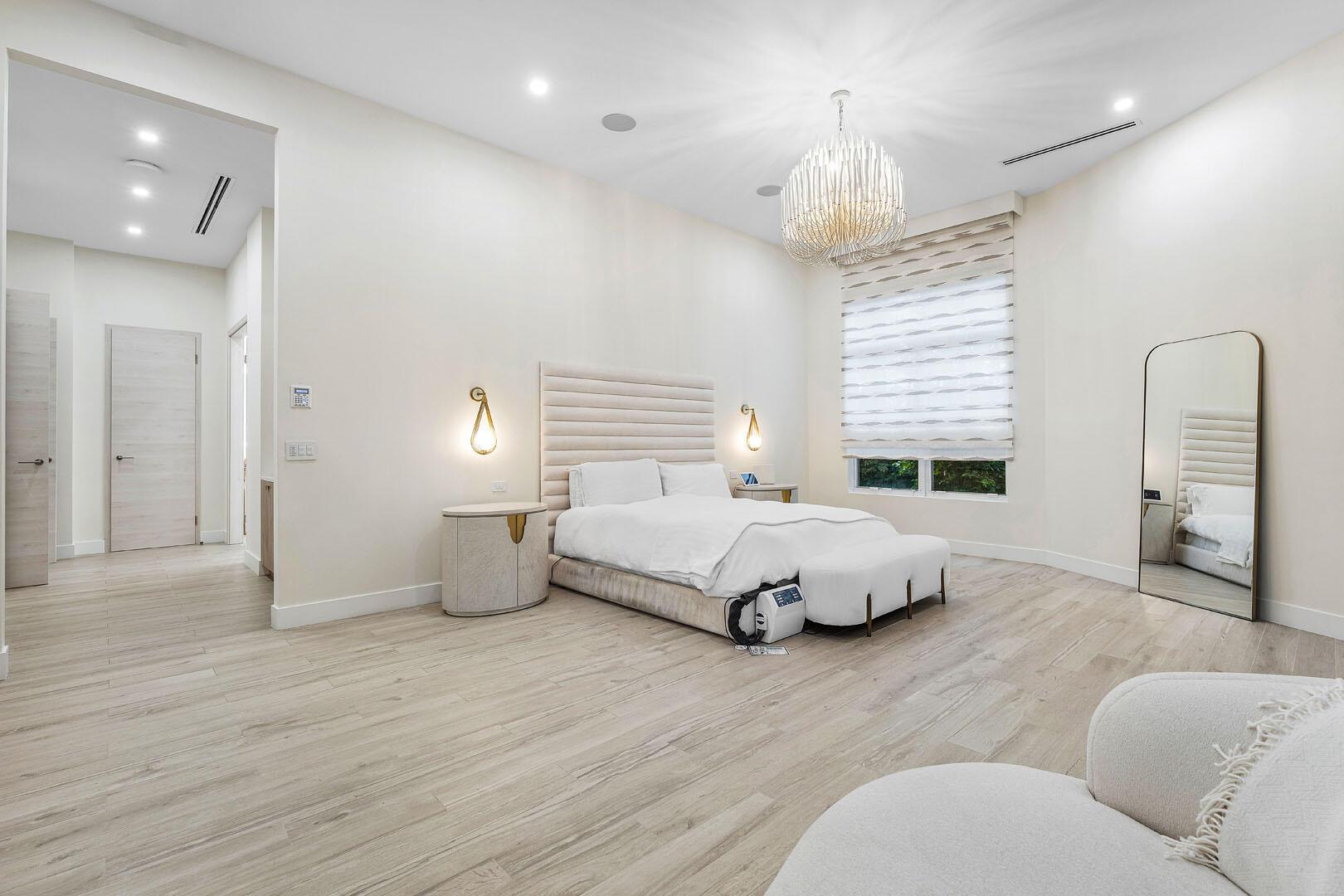 ROYAL PALM YACHT & COUNTR - Residential