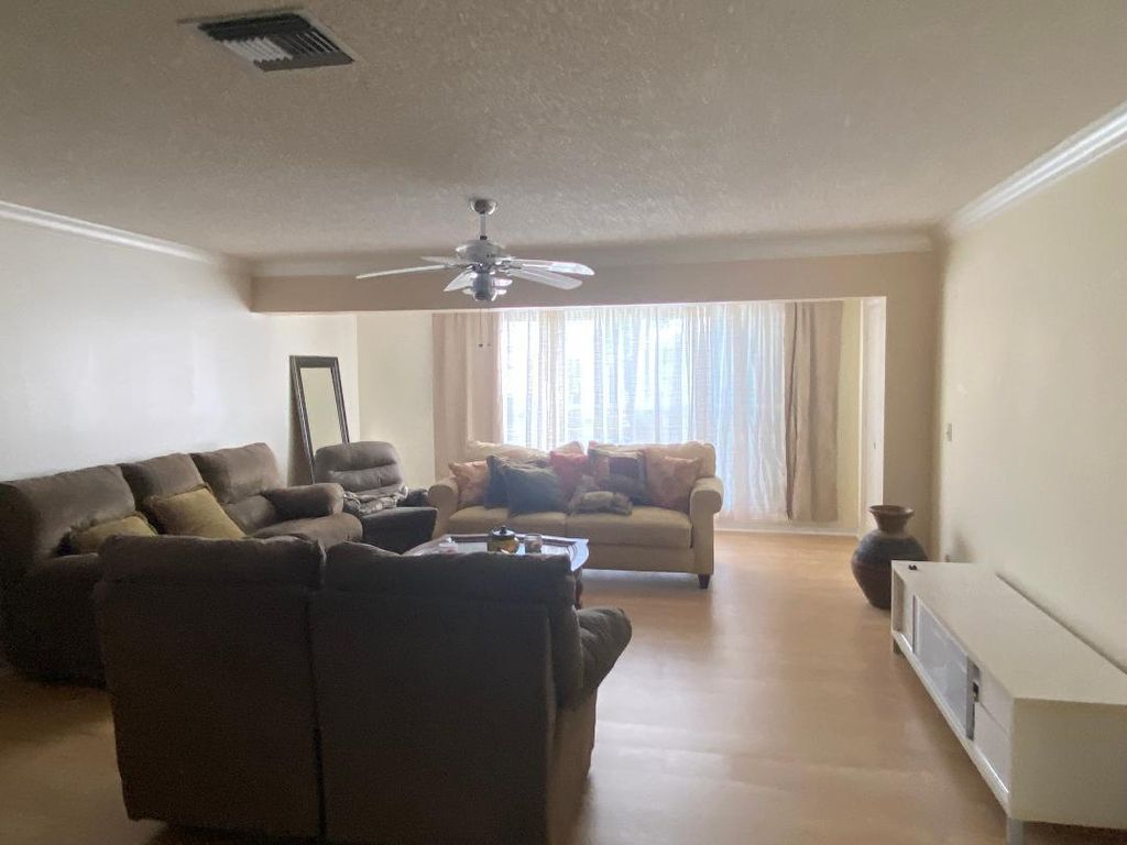 Photo of 1640 NW 18th Avenue #204, Delray Beach, FL 33445 (MLS # R11090987)