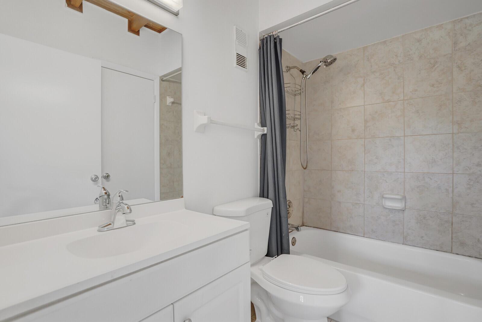 TIMBERCREEK TOWNHOMES & V - Residential Lease