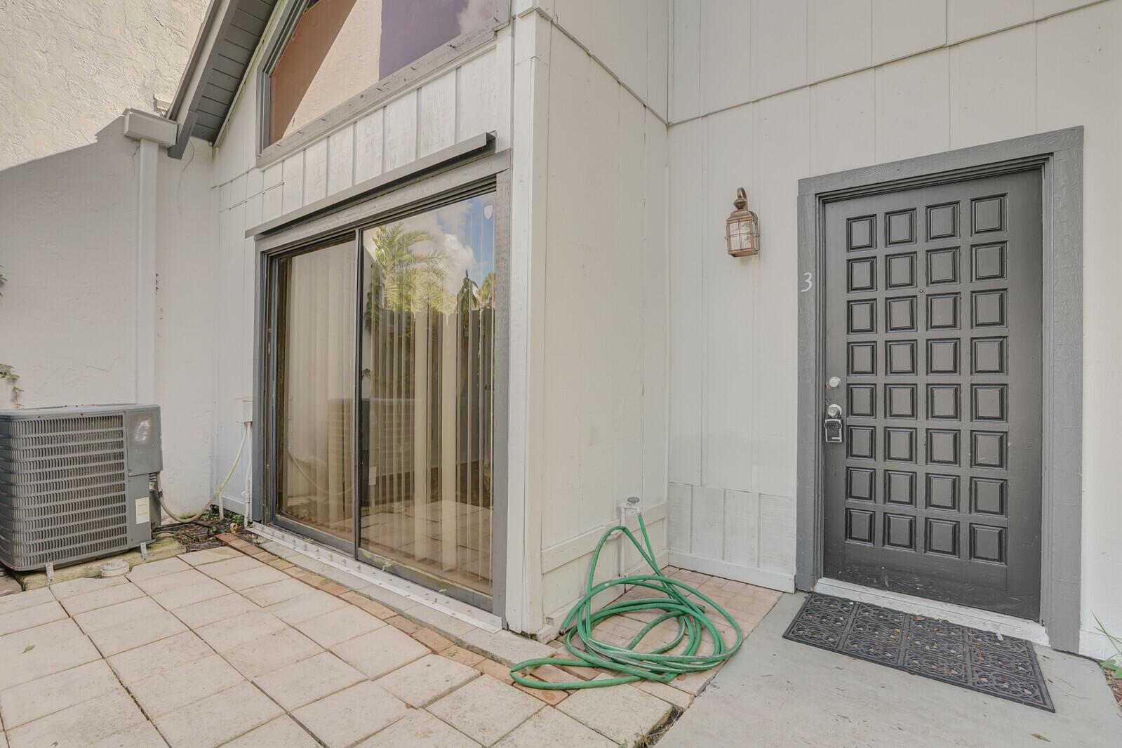 TIMBERCREEK TOWNHOMES & V - Residential Lease
