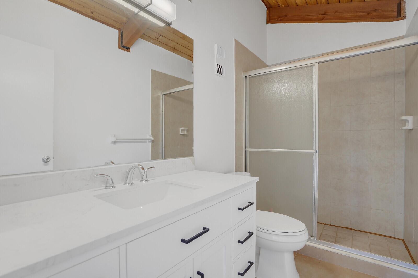 TIMBERCREEK TOWNHOMES & V - Residential Lease