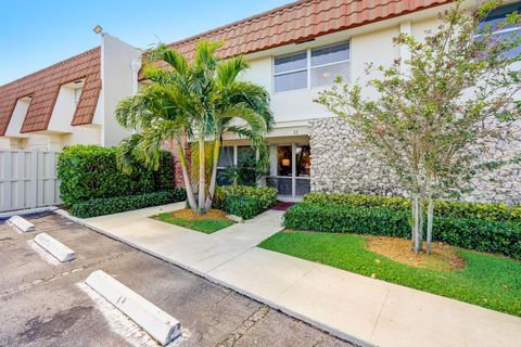 A home in Lauderdale By The Sea