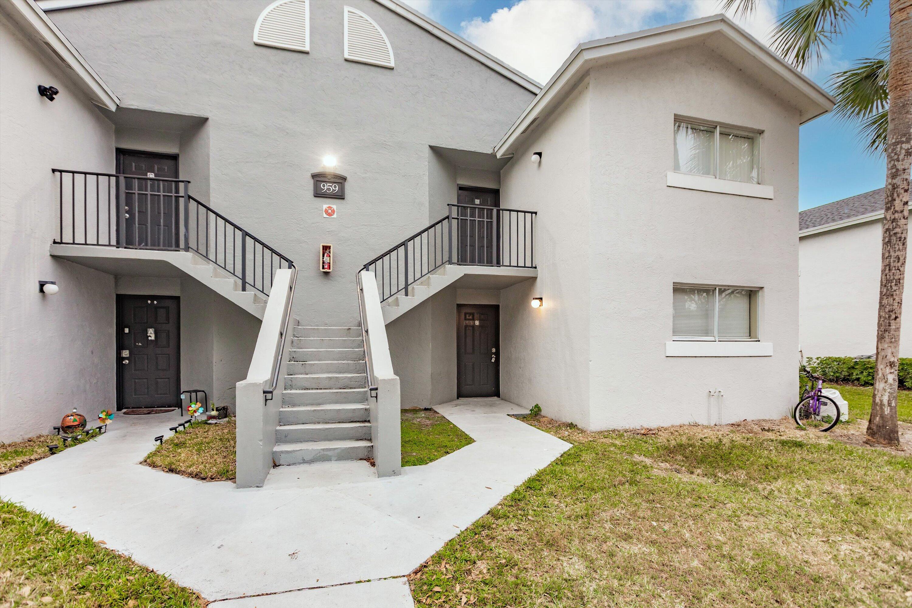 ST ANDREWS PALM BEACH CONDO II - Residential Lease