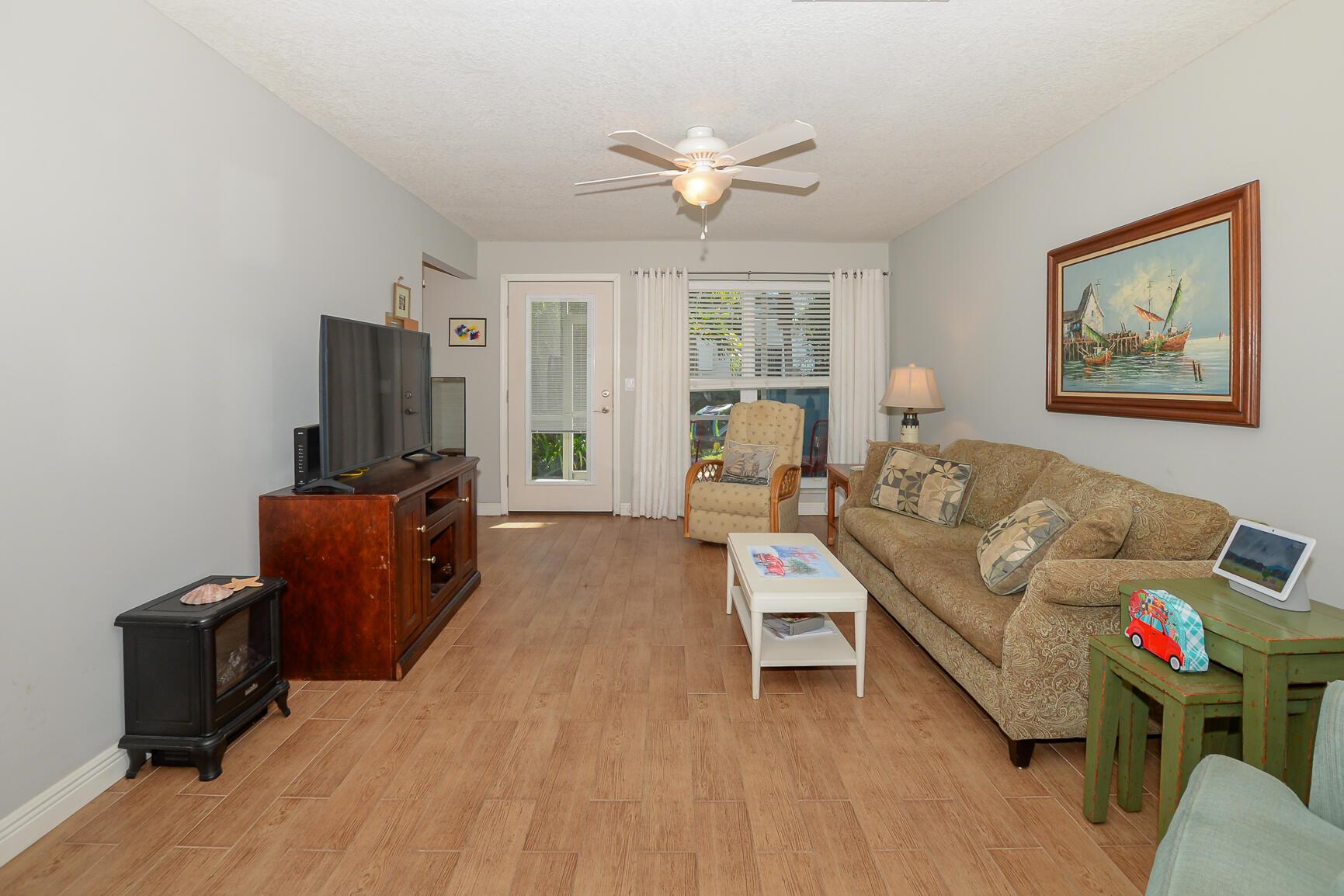 KINGMAN ACRES CONDO - Residential