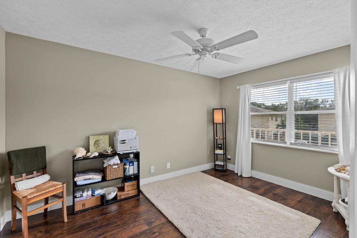 KINGSWOOD CONDO - Residential